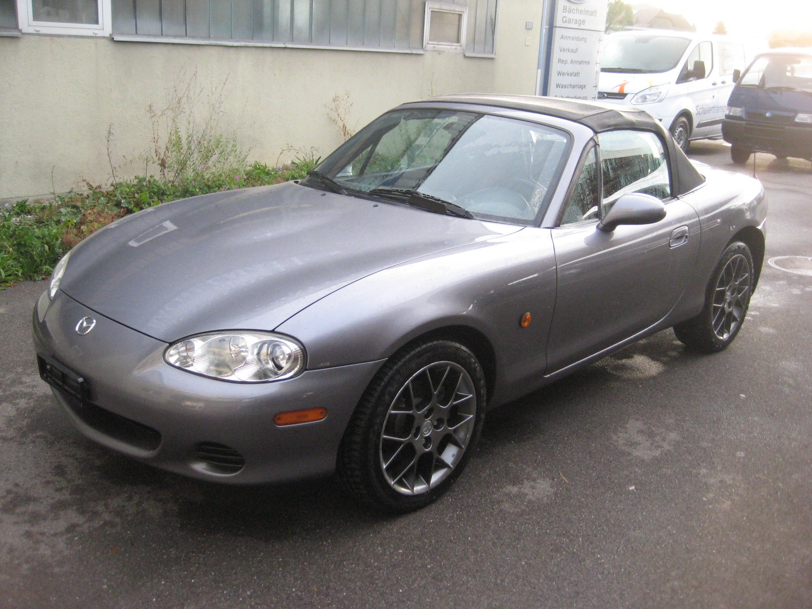 MAZDA MX-5 1.8i-16 Colour & Sound