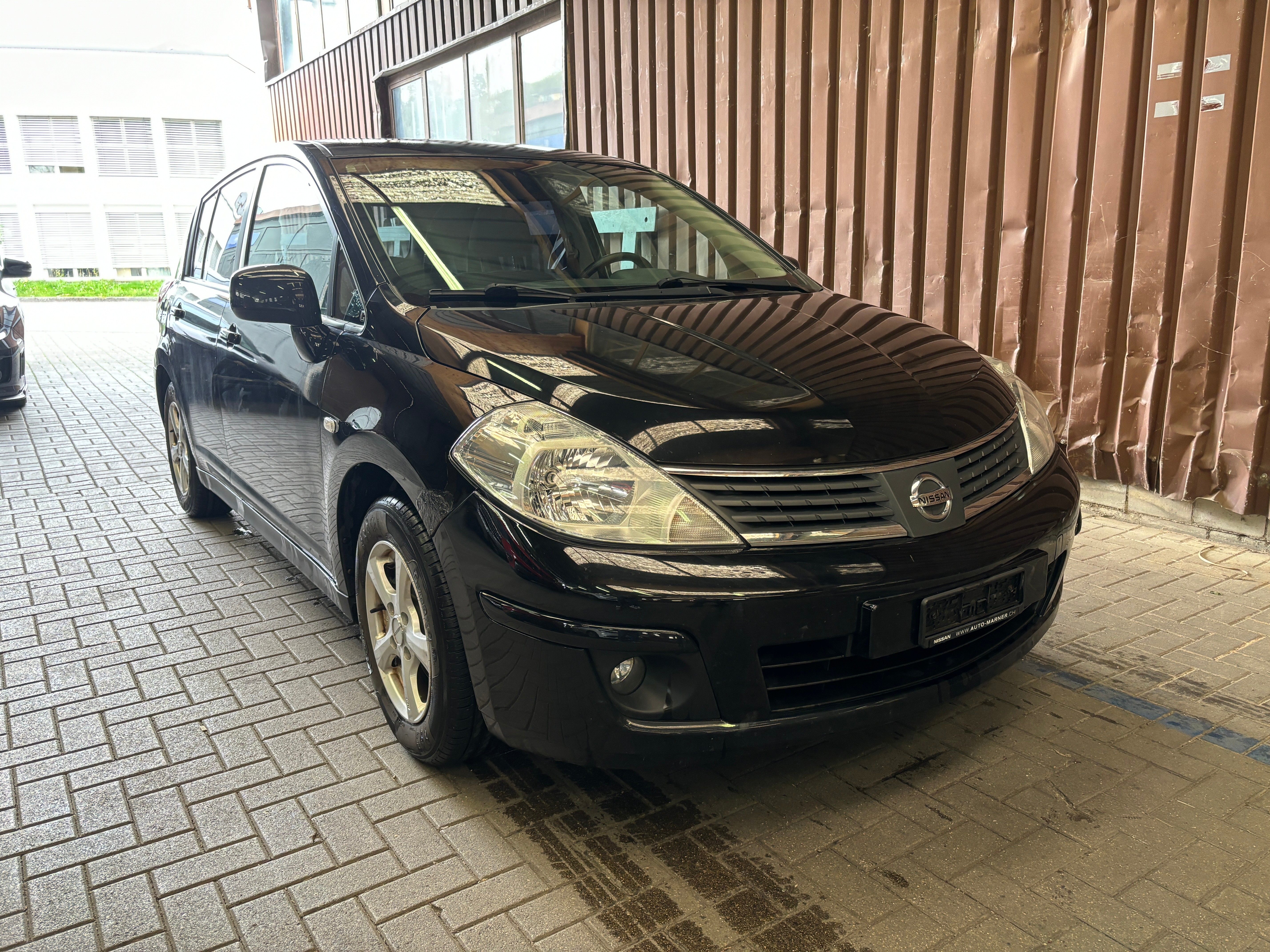 NISSAN Tiida 1.8 tekna