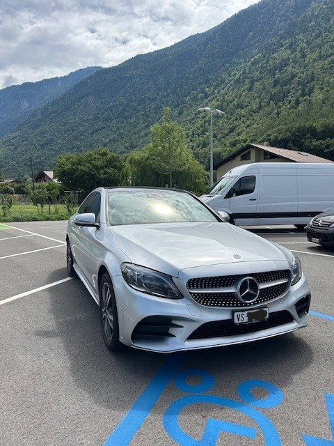 MERCEDES-BENZ C 400 4Matic AMG Line 9G-Tronic