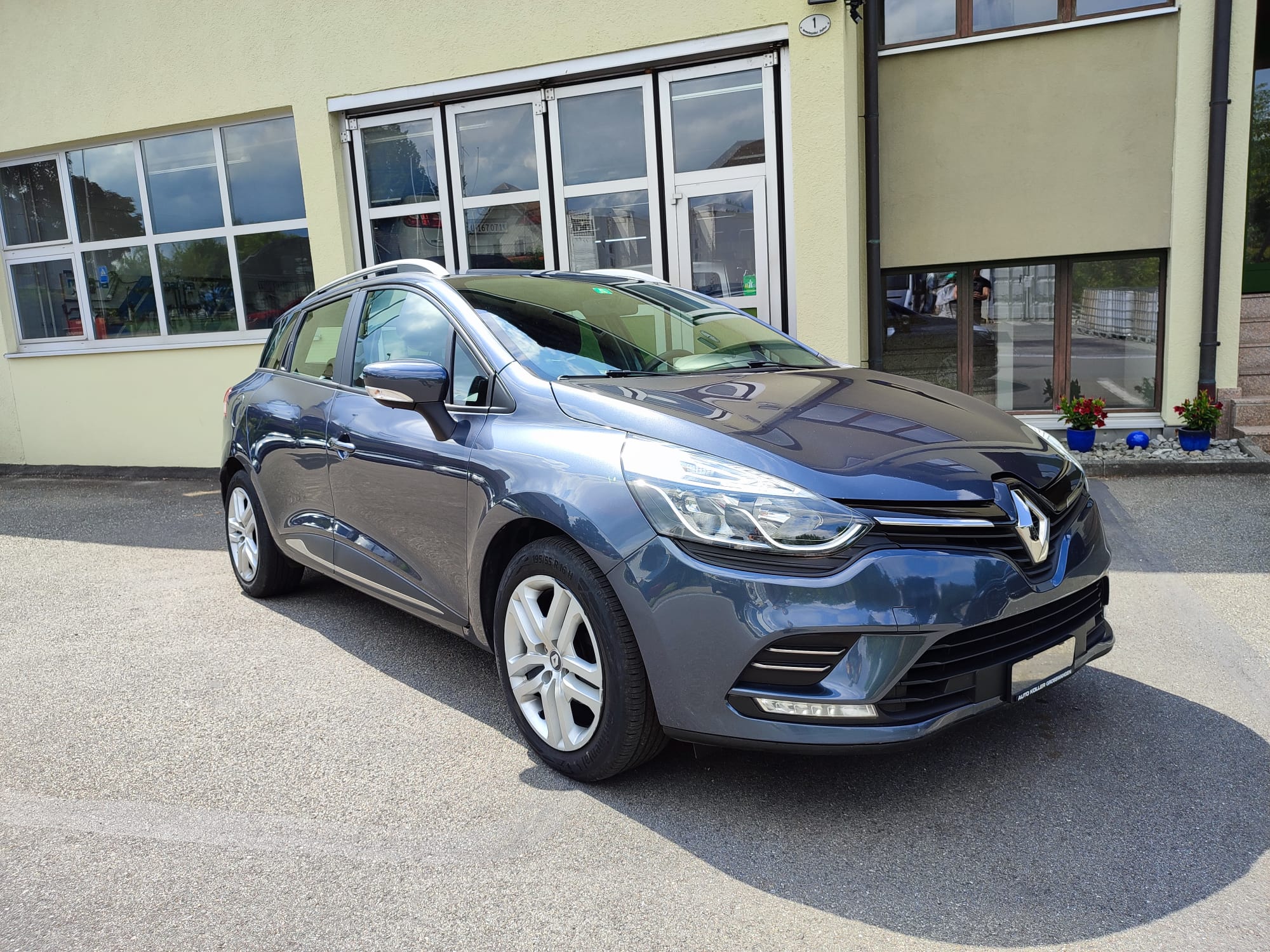 RENAULT Clio Grandtour 0.9 12V Business Line