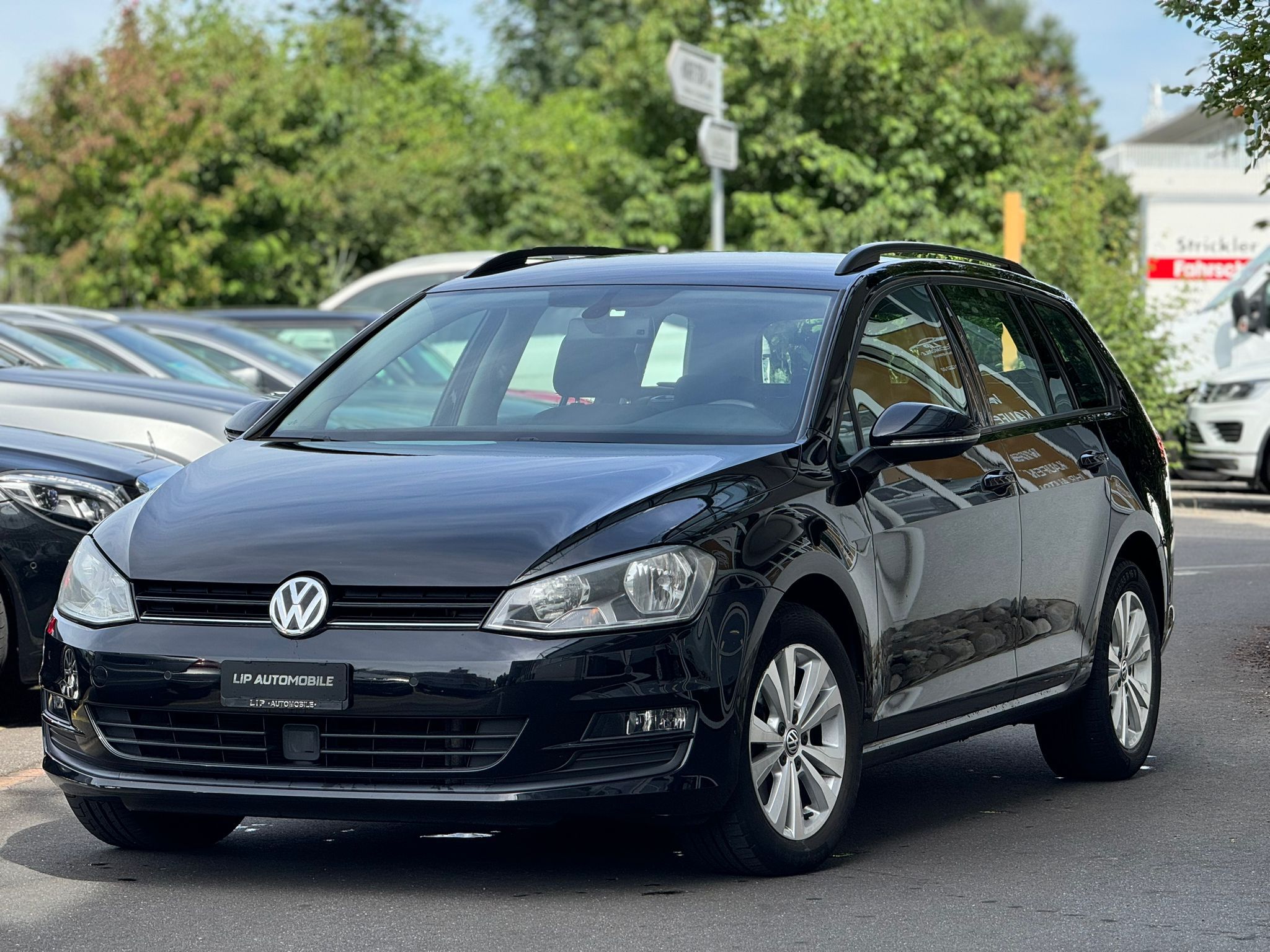 VW Golf Variant 1.6 TDI Lounge DSG