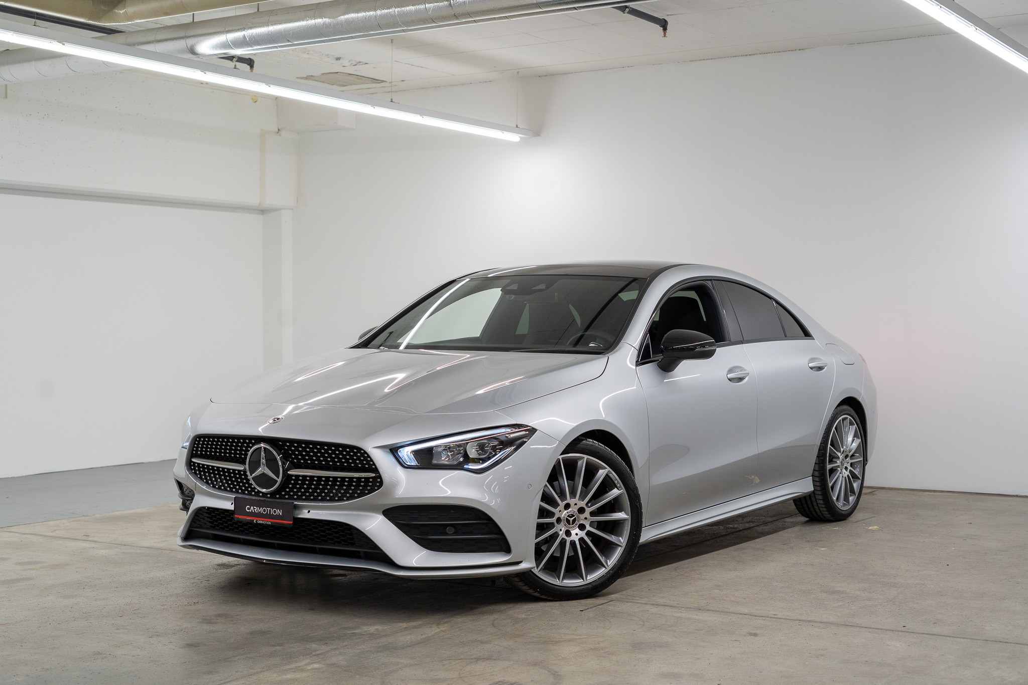 MERCEDES-BENZ CLA 200 AMG Line