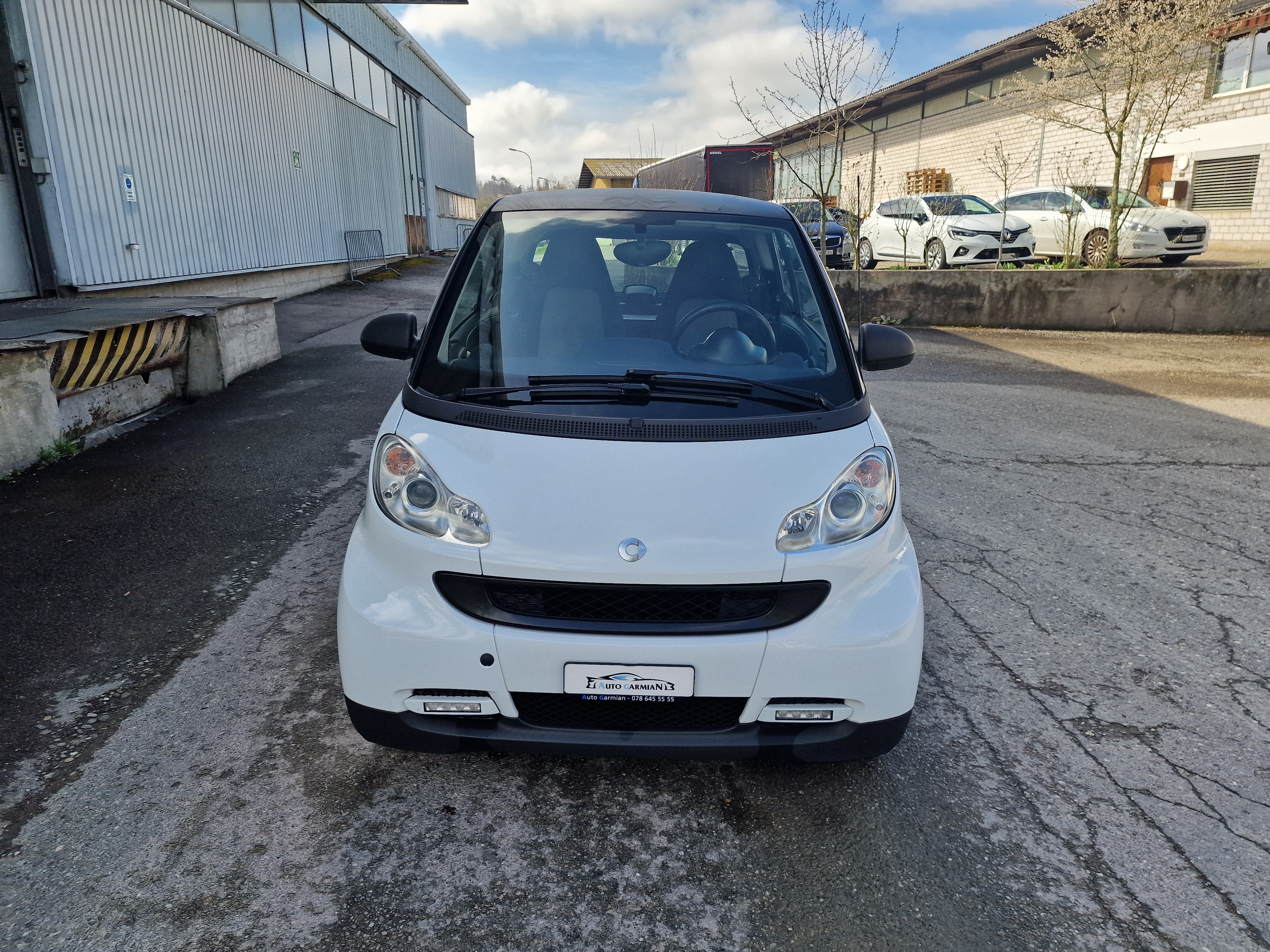 SMART fortwo black & white limited mhd softouch