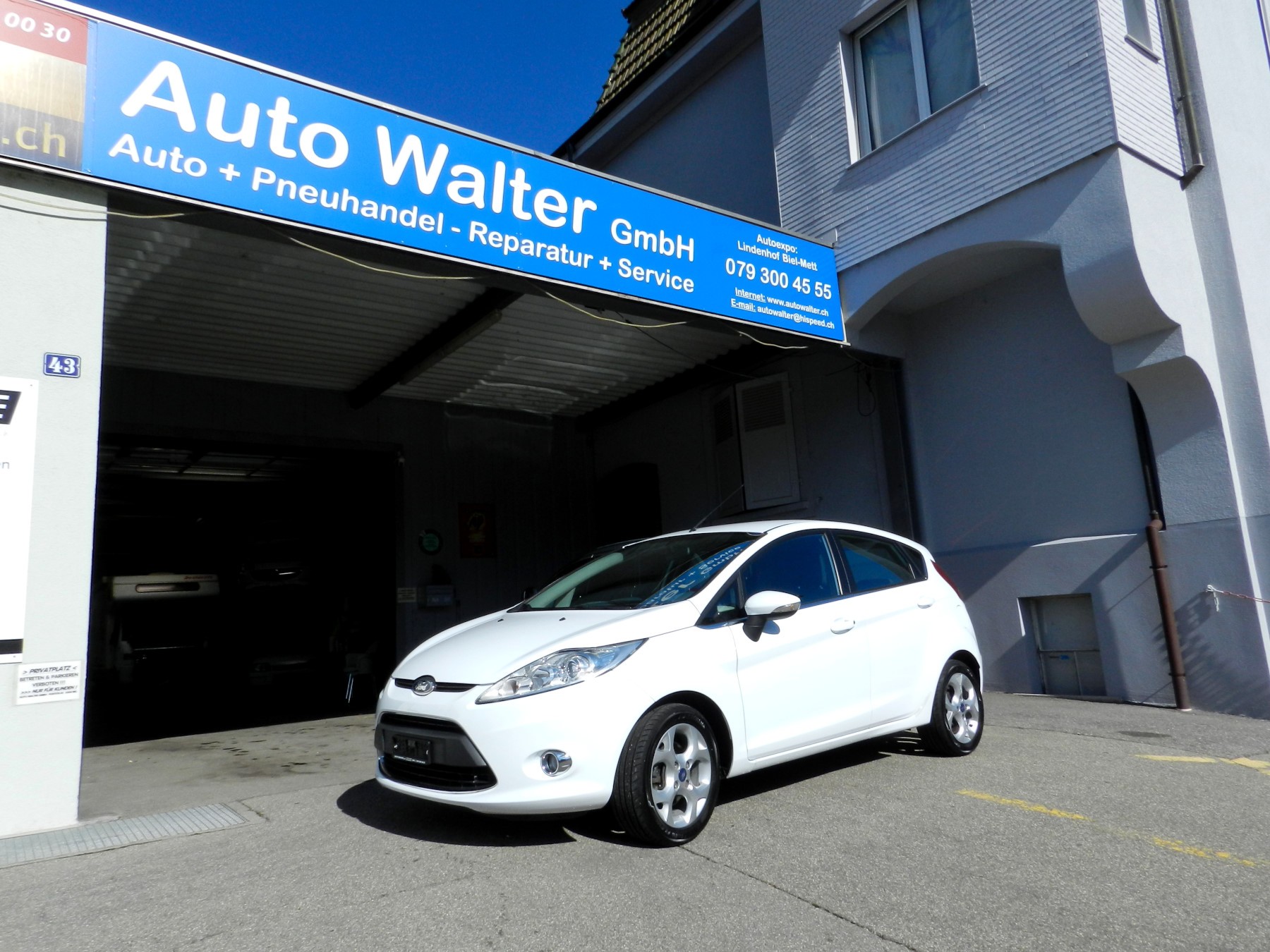 FORD Fiesta 1.4 16V Titanium