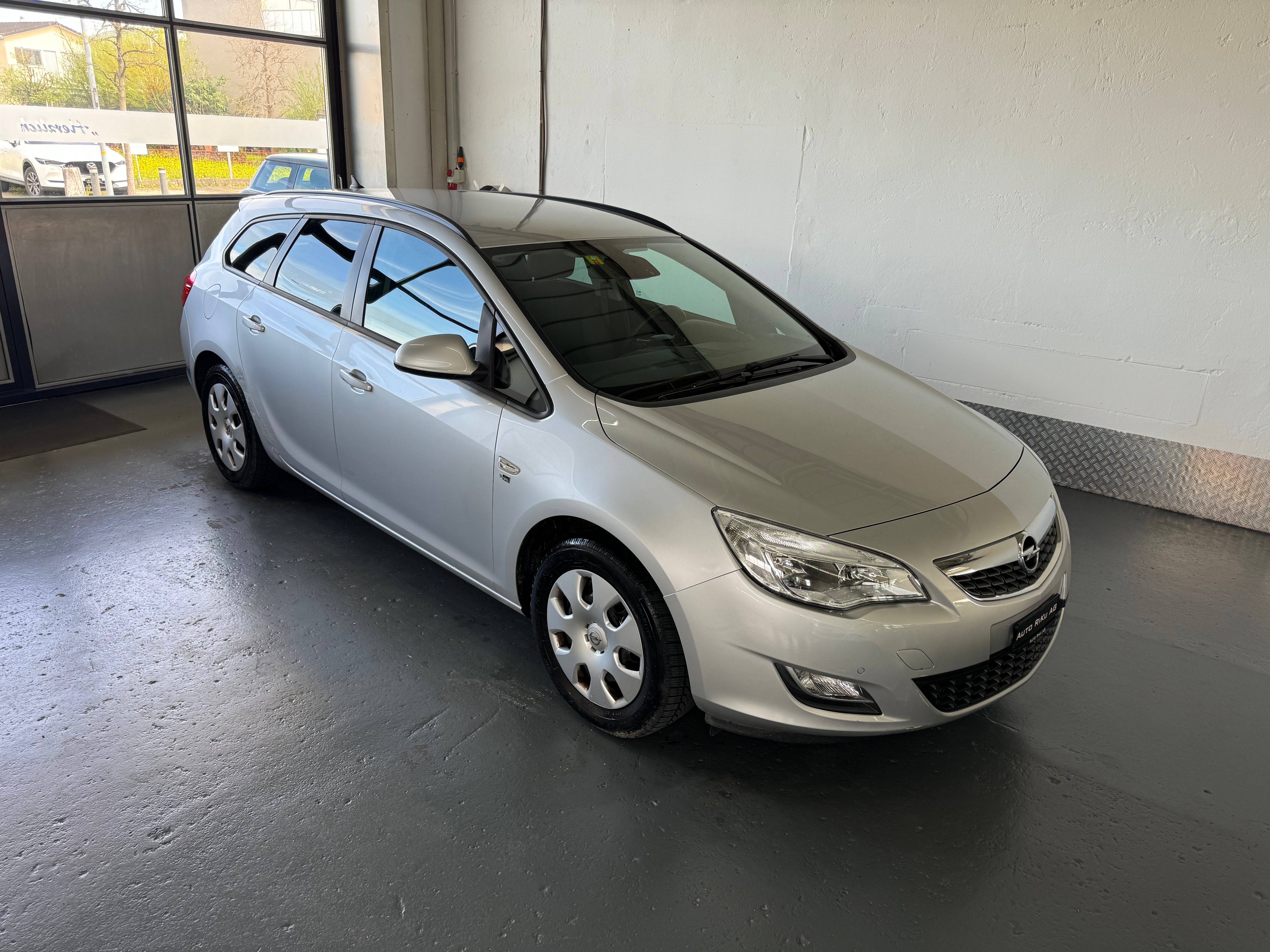 OPEL Astra ST 1.4i 16V Turbo Anniversary Ed.