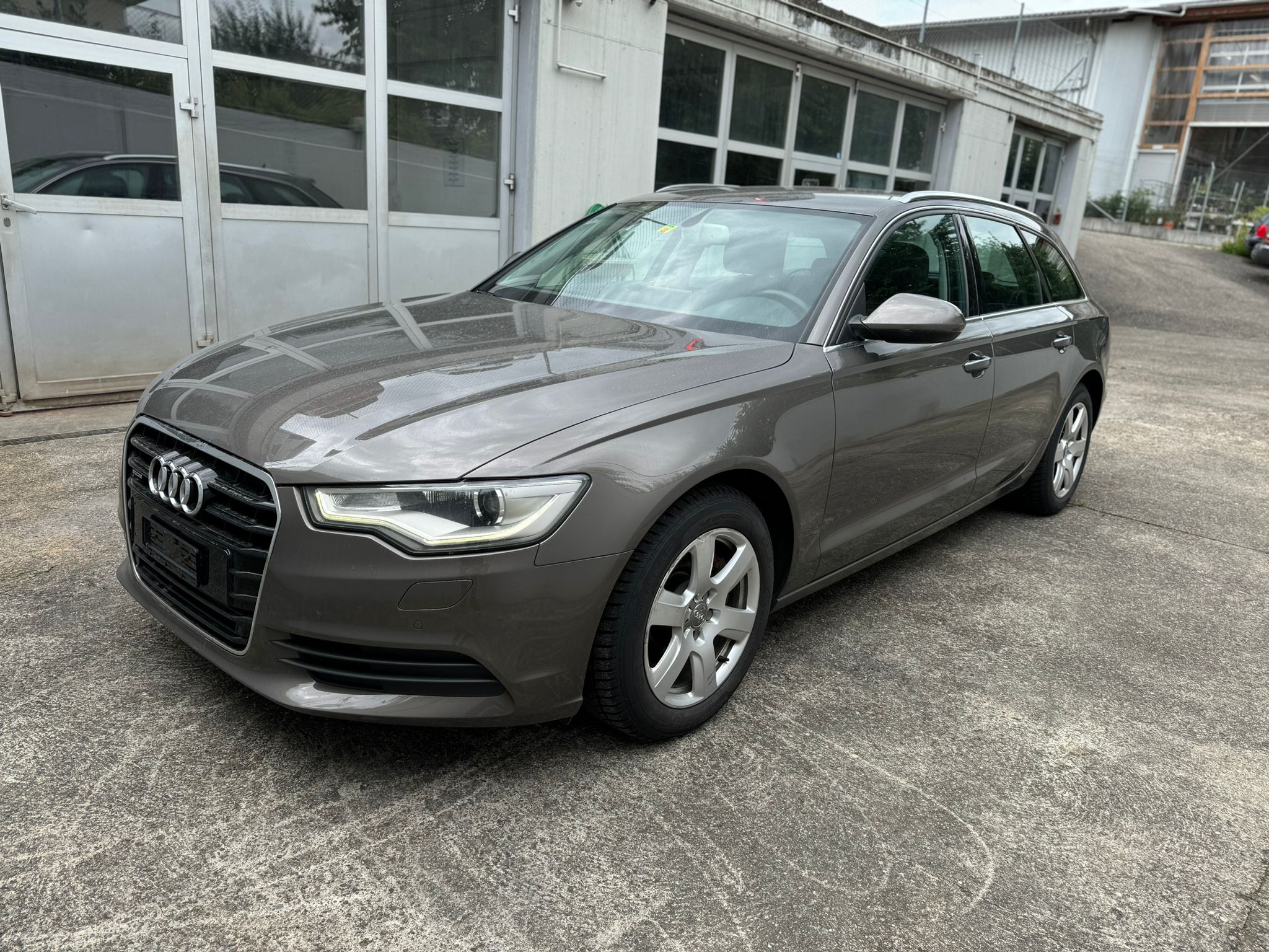 AUDI A6 Avant 3.0 TDI V6 quattro S-tronic