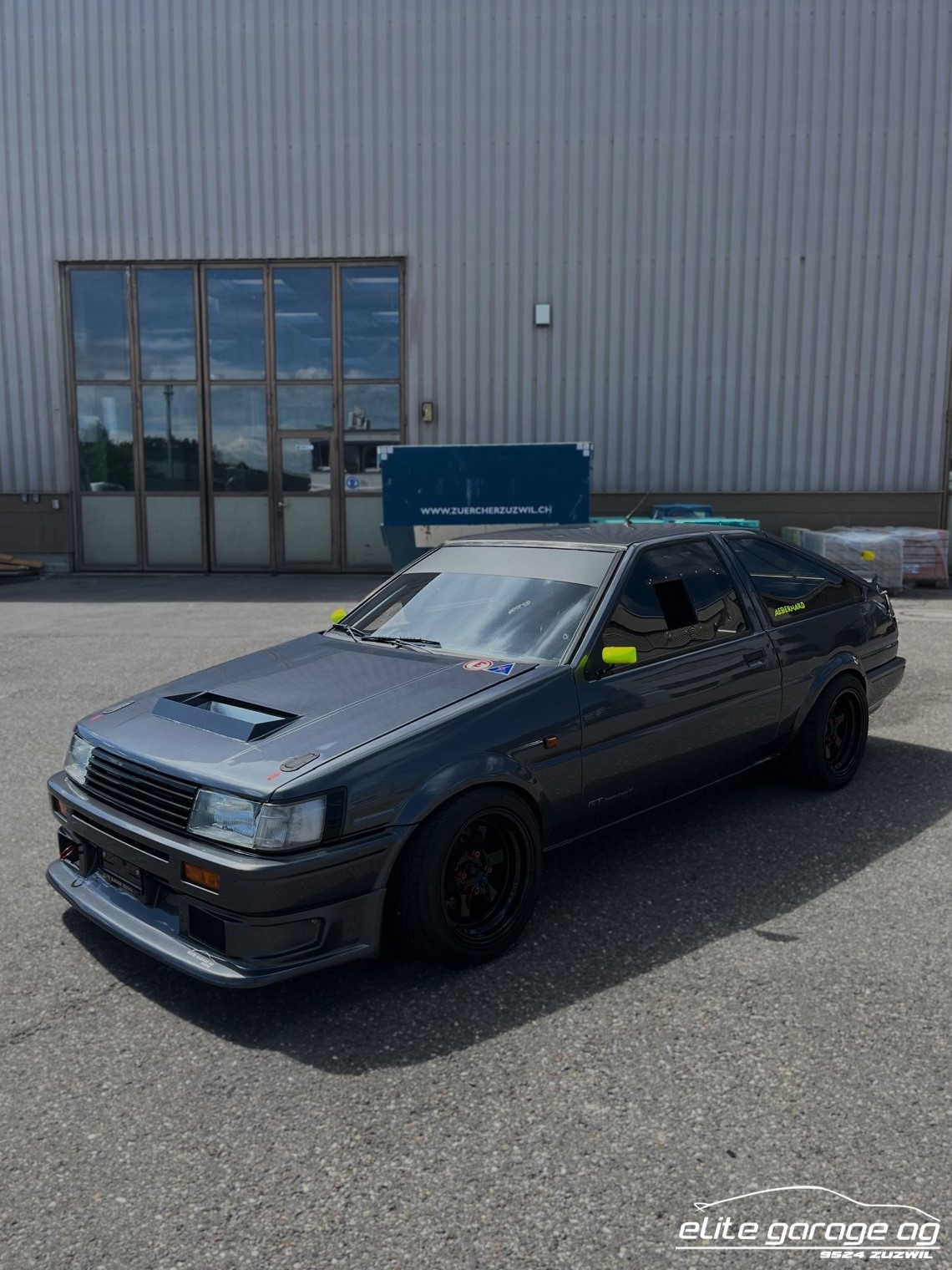 TOYOTA Corolla AE86 mit S2000 Motor NEUAUFBAU