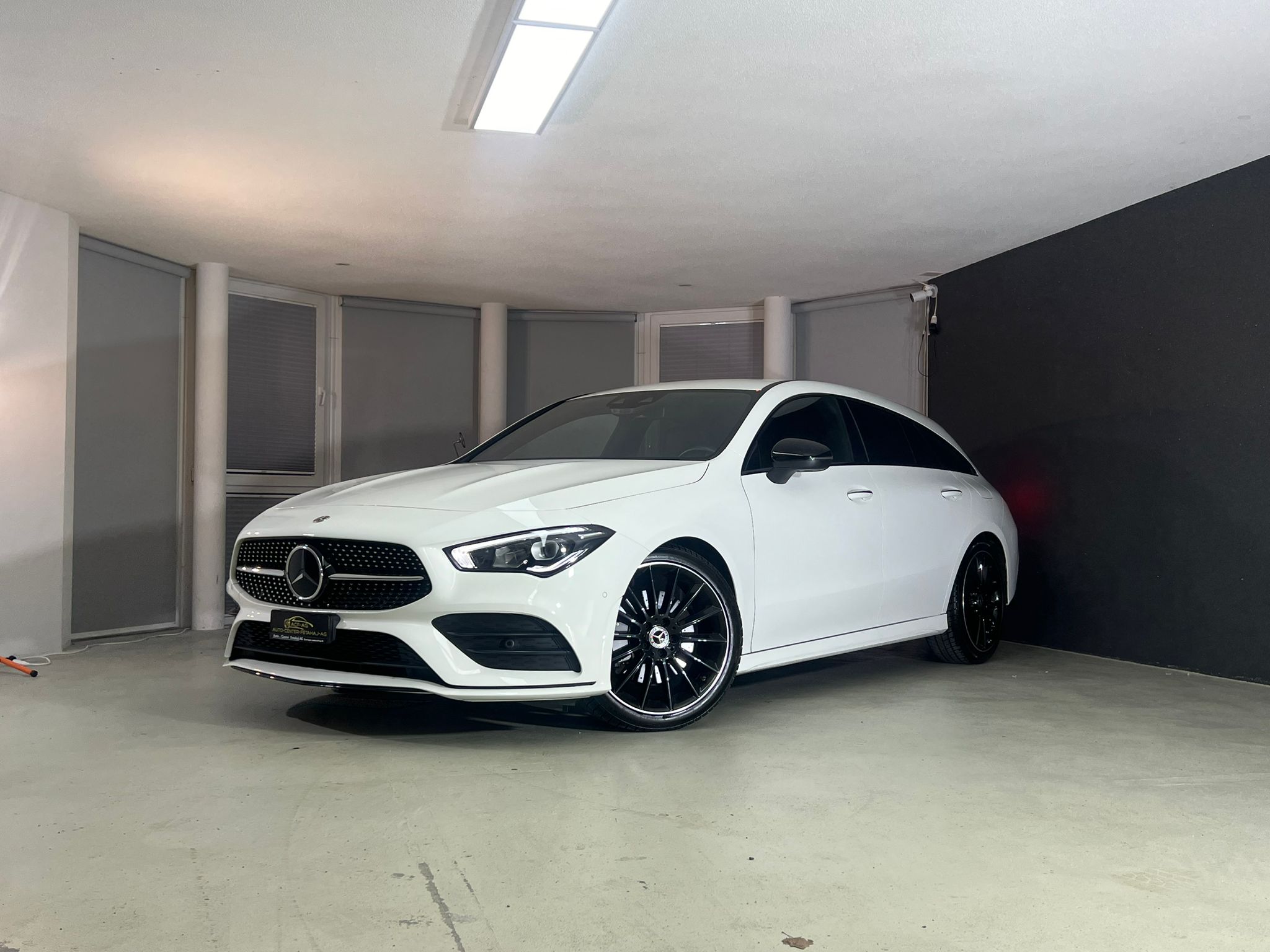 MERCEDES-BENZ CLA Shooting Brake 200 AMG Line 7G-DCT