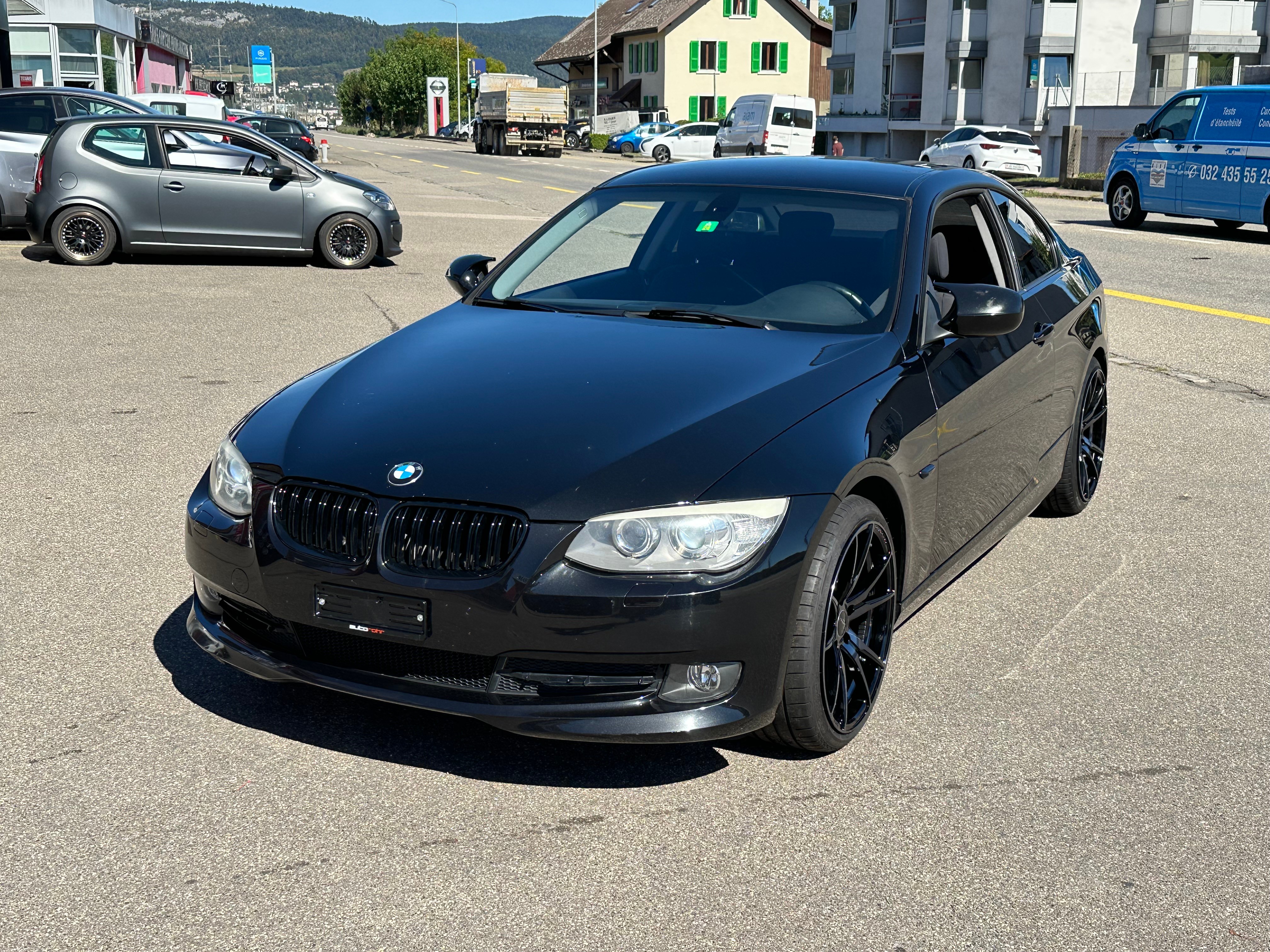 BMW 320i Coupé