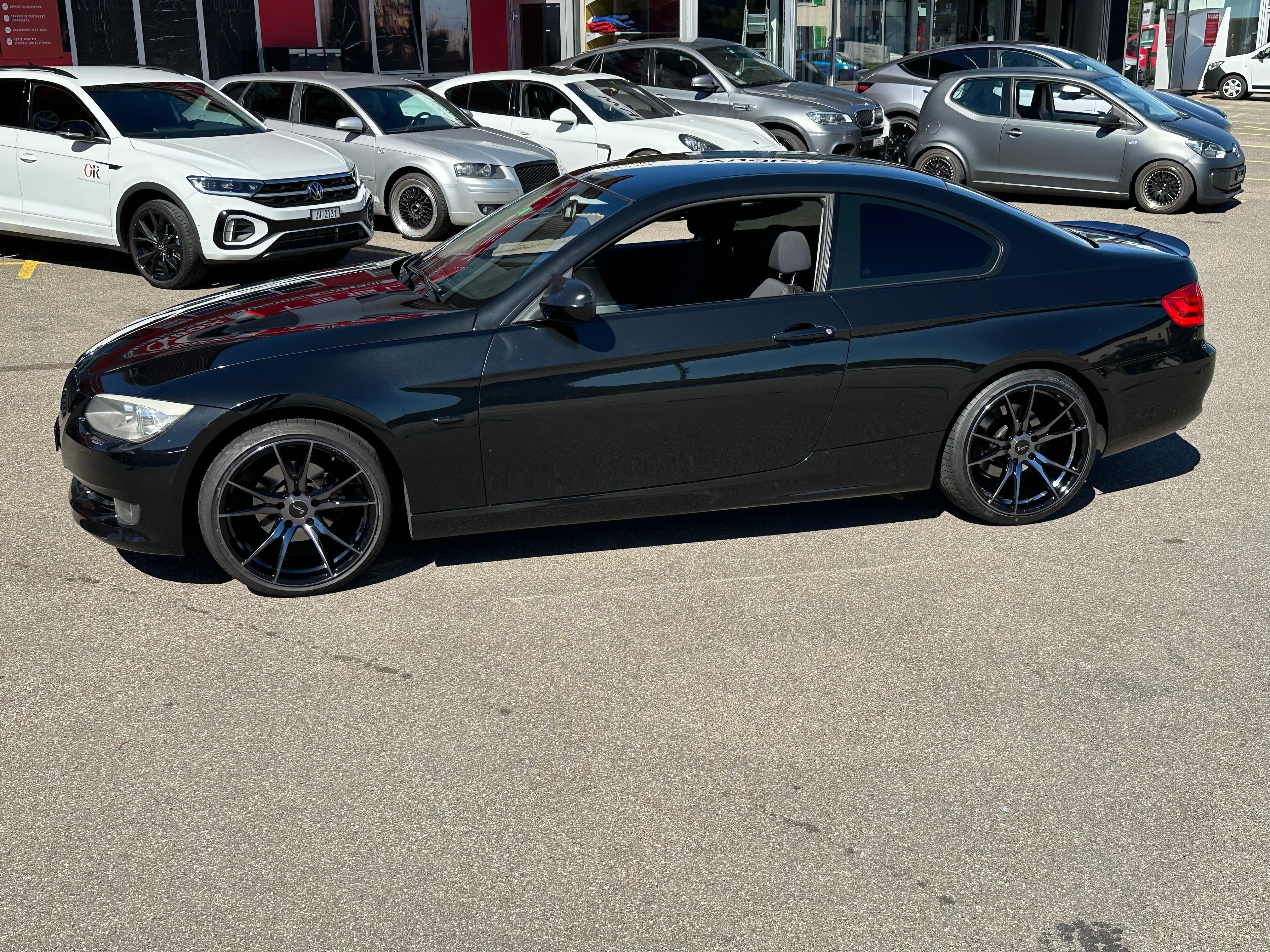 BMW 320i Coupé