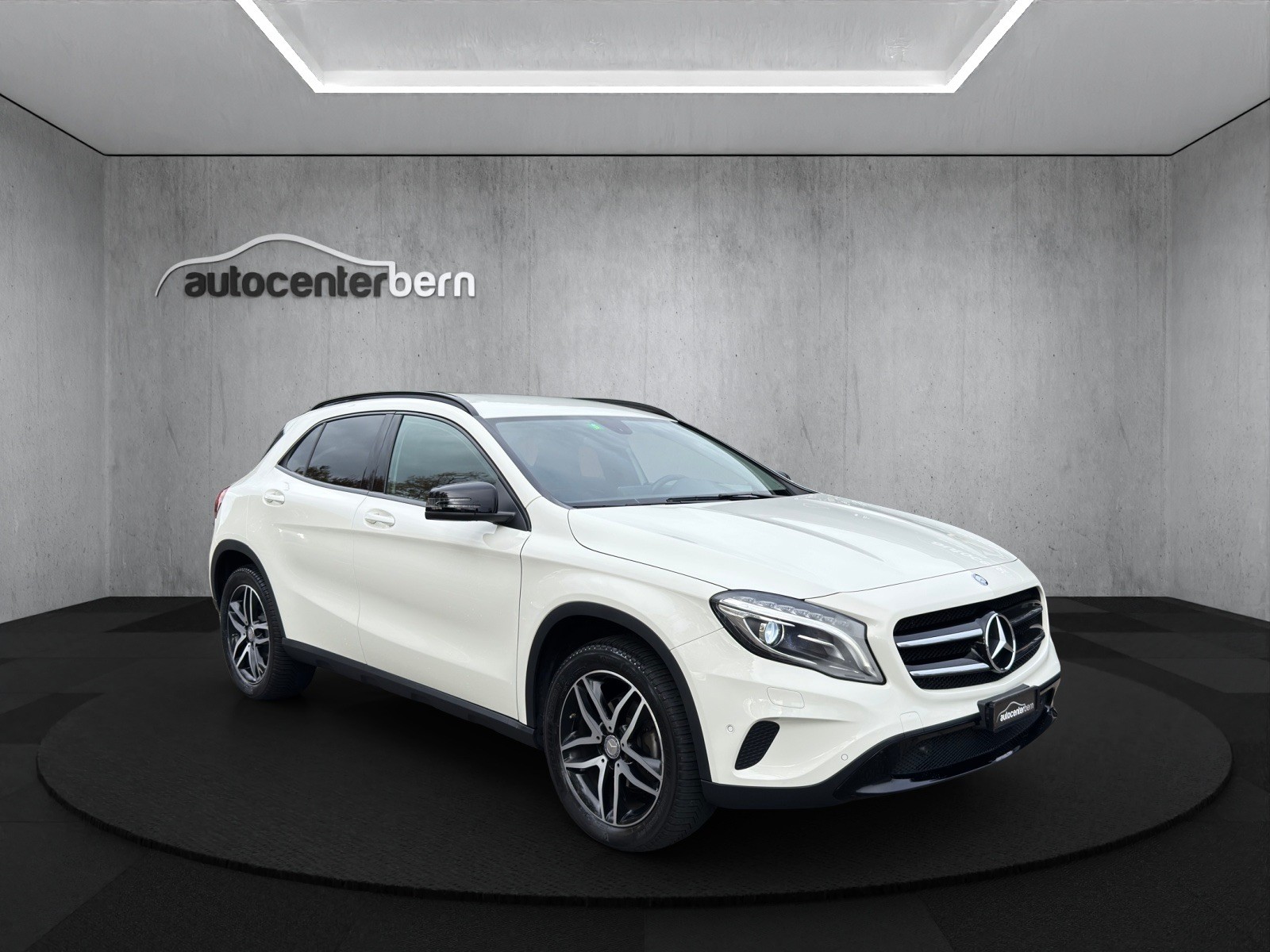 MERCEDES-BENZ GLA 200 CDI Style 4Matic 7G-DCT