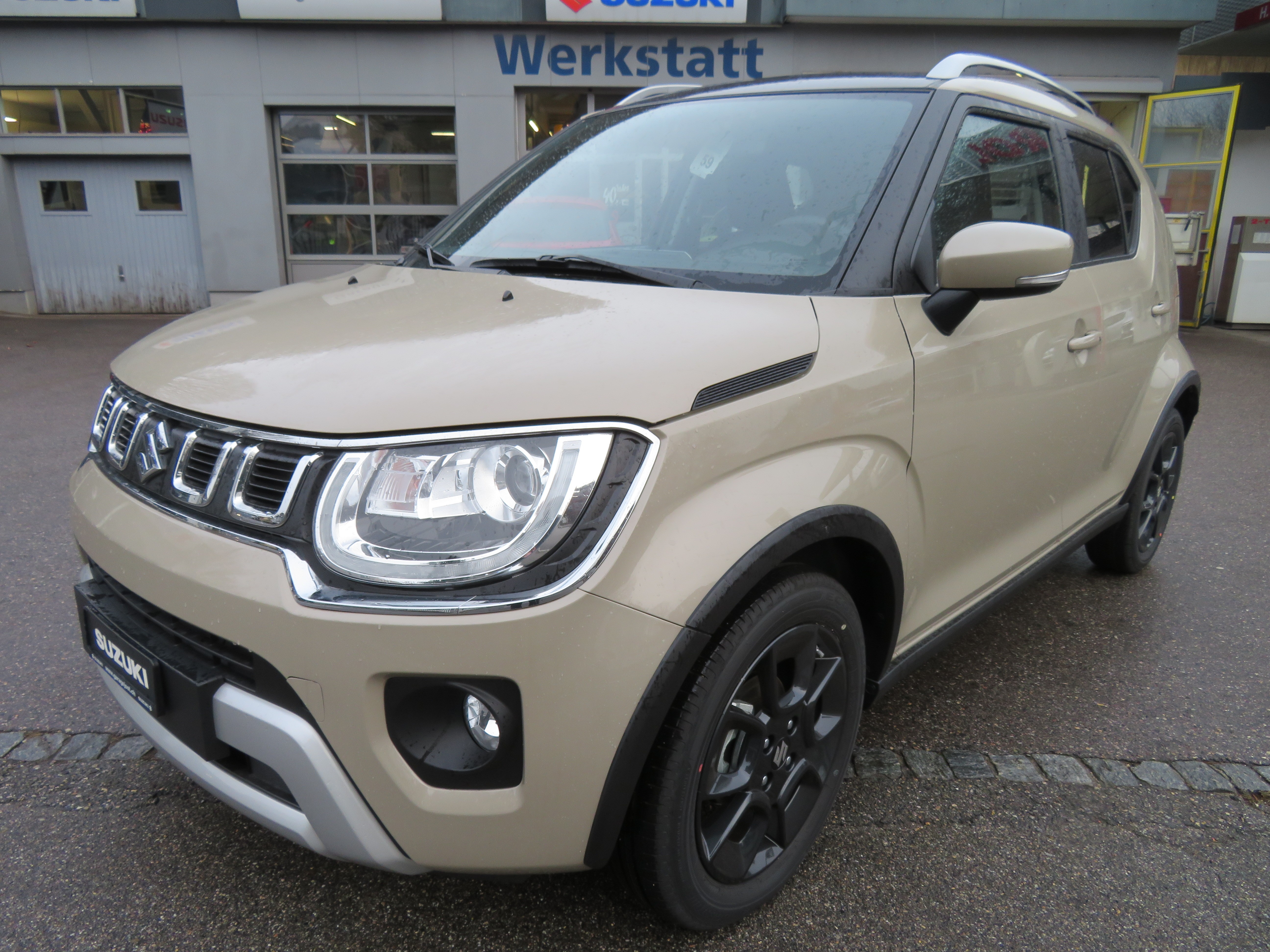 SUZUKI Ignis 1.2i Compact Top Hybrid 4x4