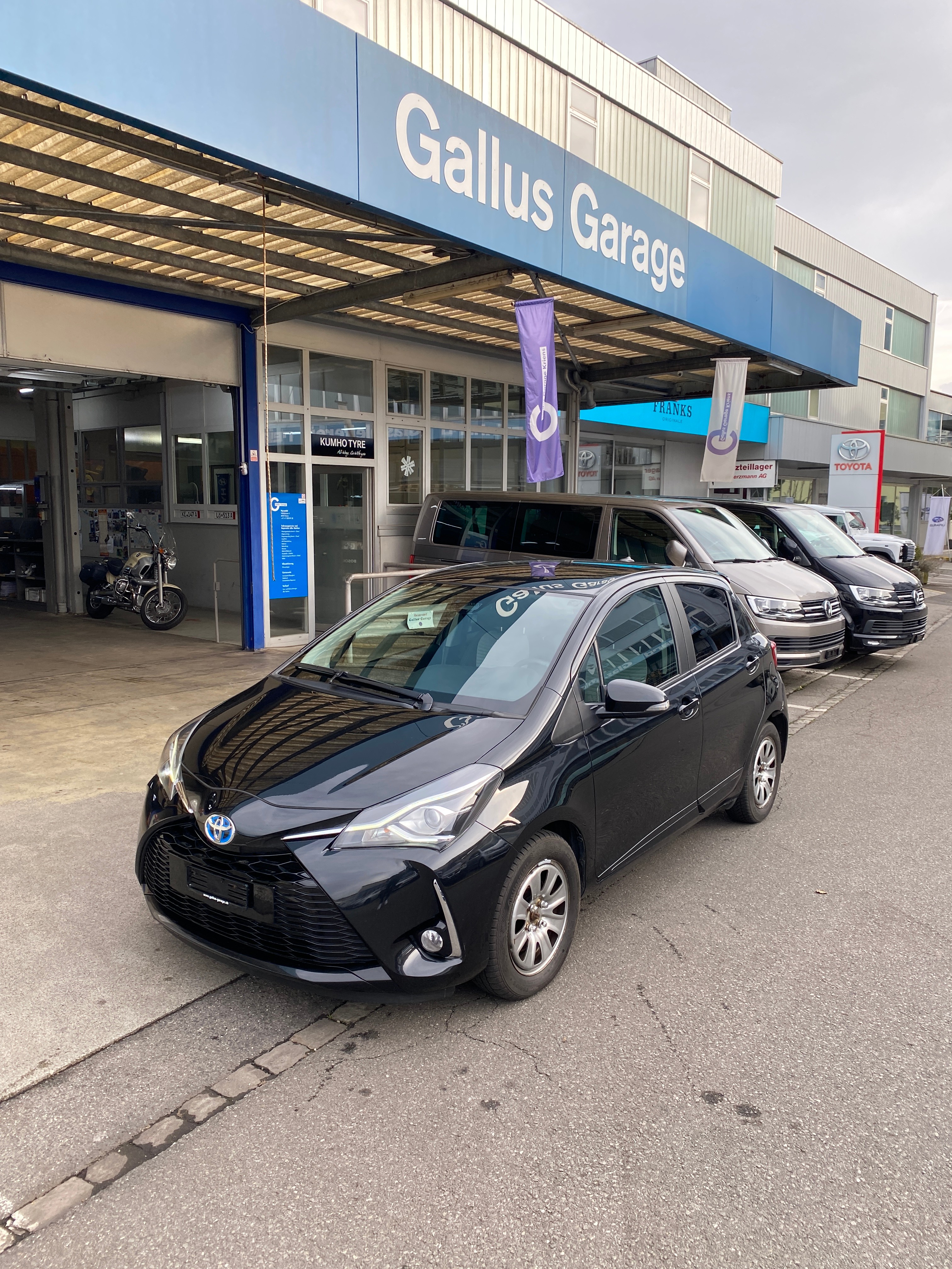 TOYOTA Yaris 1.5 VVT-i Hybrid Trend e-CVT