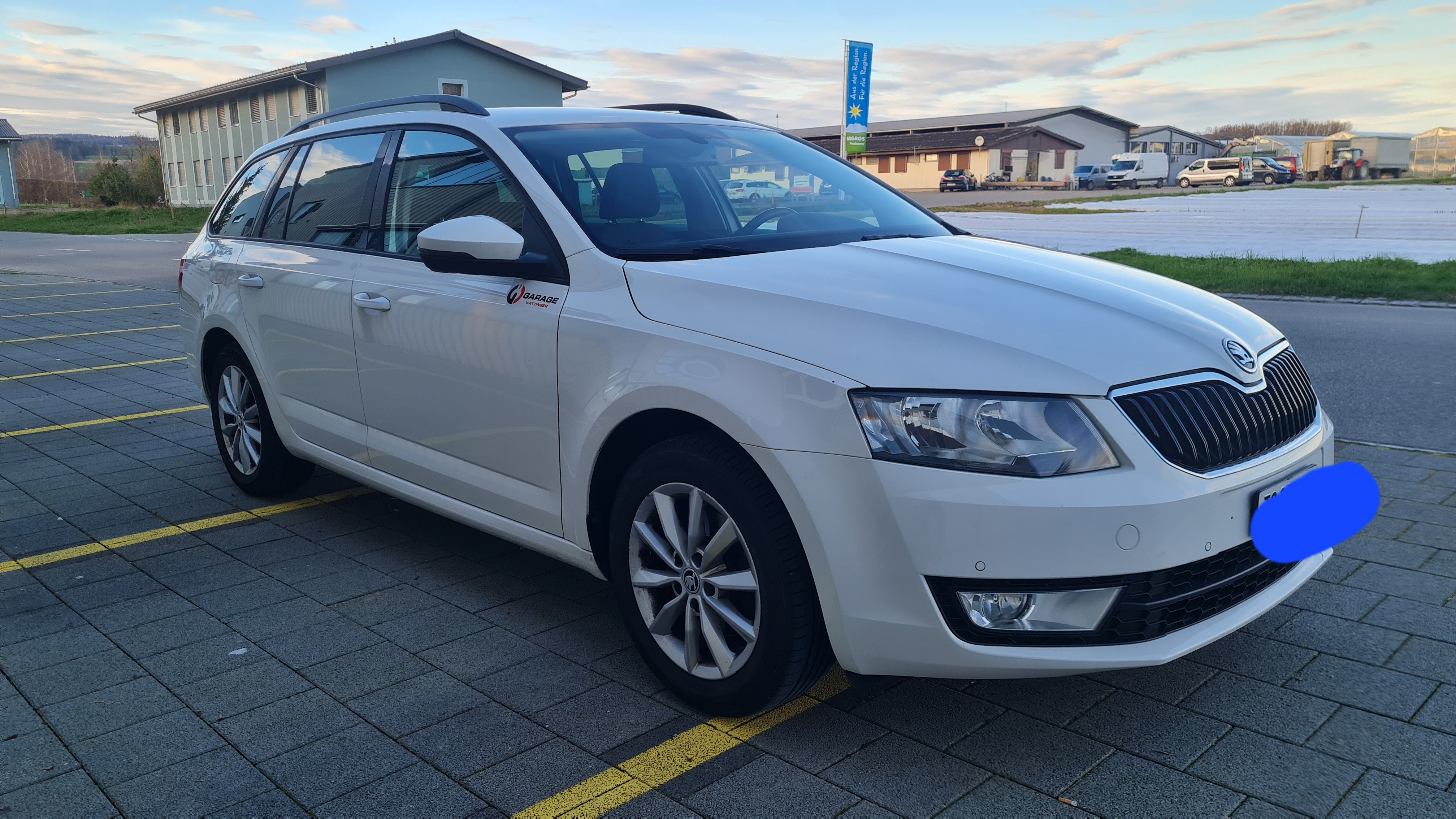 SKODA Octavia Combi 1.4 TSI Active