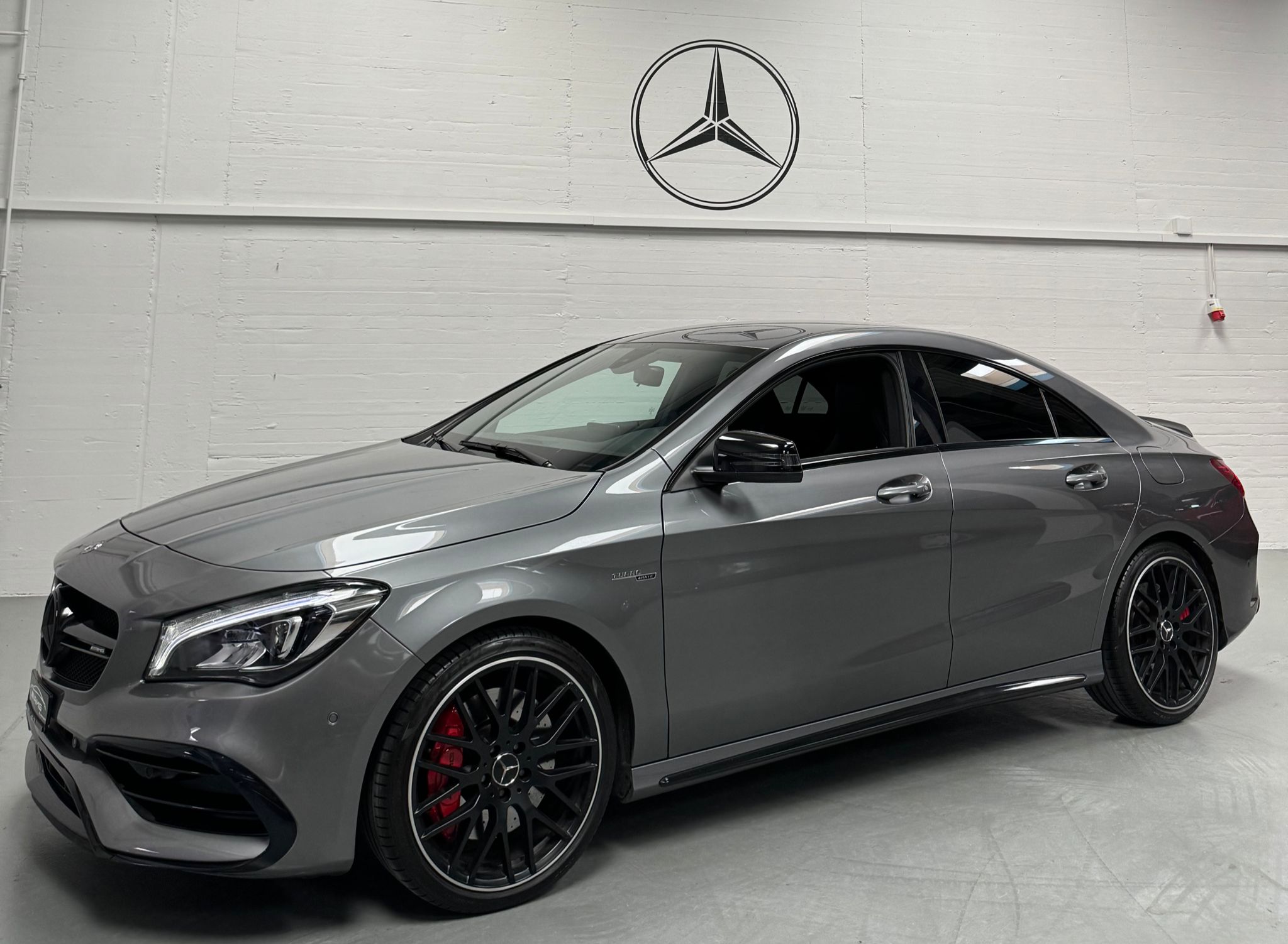 MERCEDES-BENZ CLA 45 AMG 4Matic Speedshift Limited Grey Performance ohne OPF