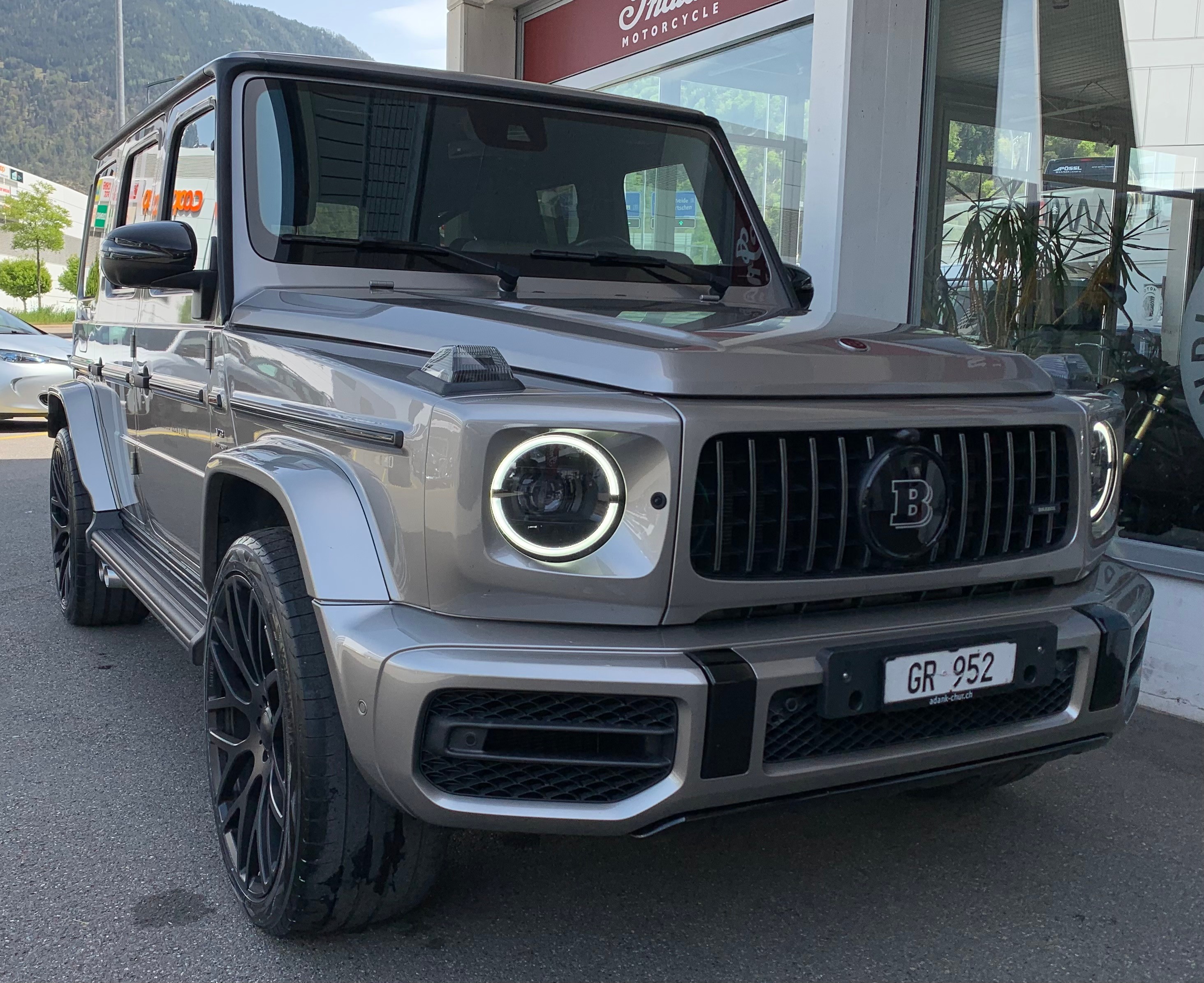 MERCEDES-BENZ G 63 AMG ** BRABUS 700 **