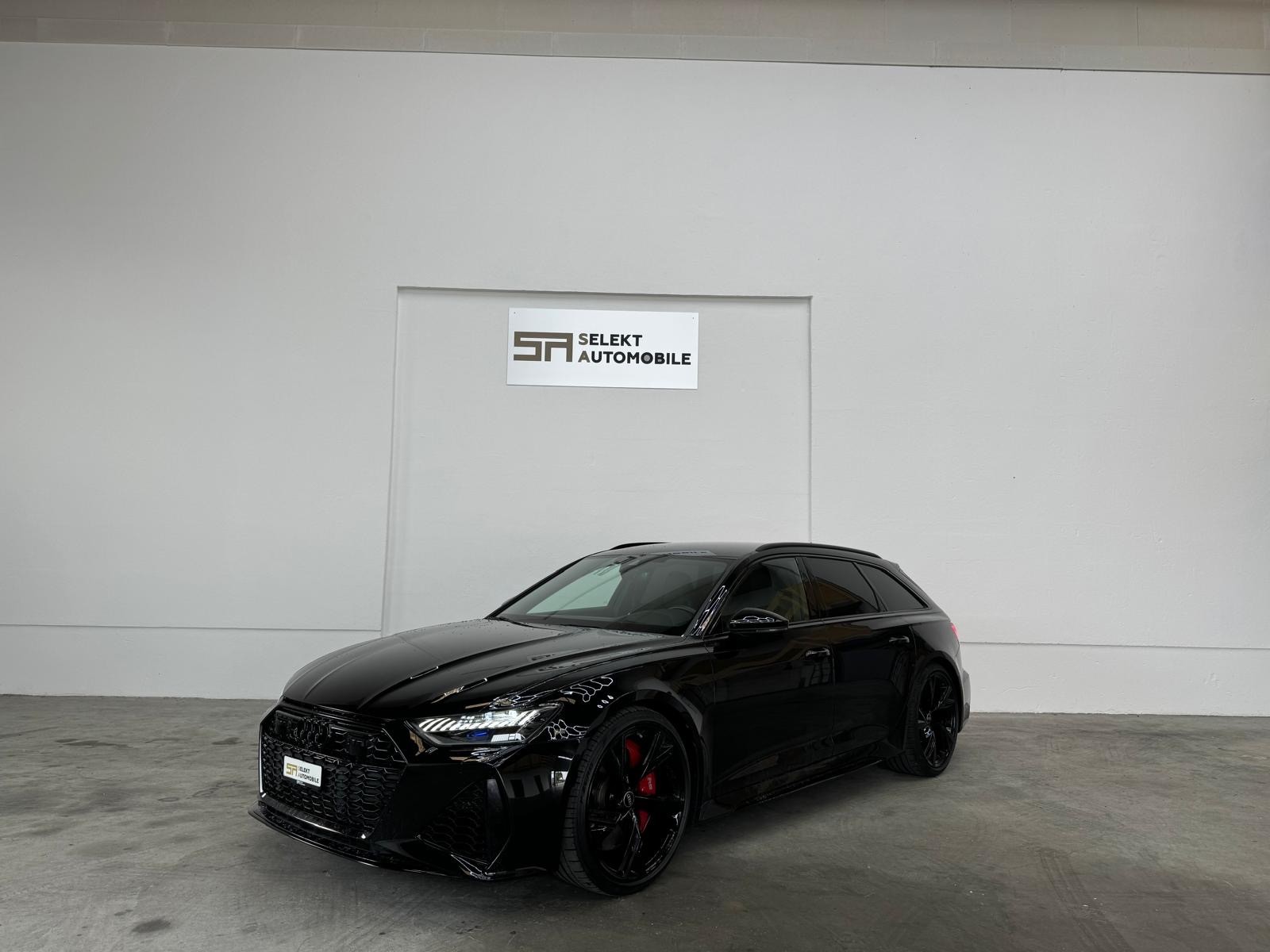 AUDI RS6 Avant 4.0 TFSI V8 quattro Allblack Vollausstattung