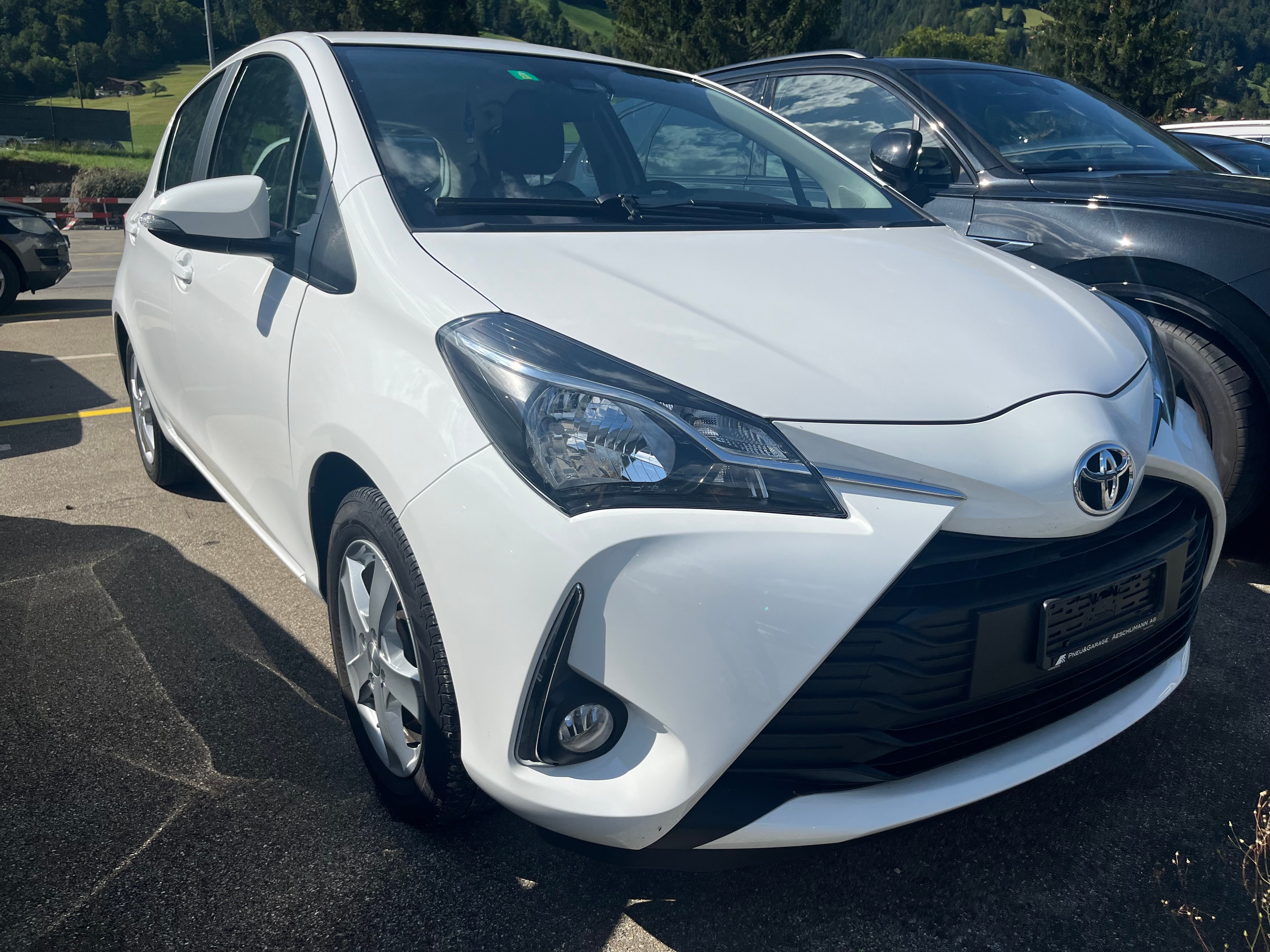 TOYOTA Yaris 1.5 Comfort