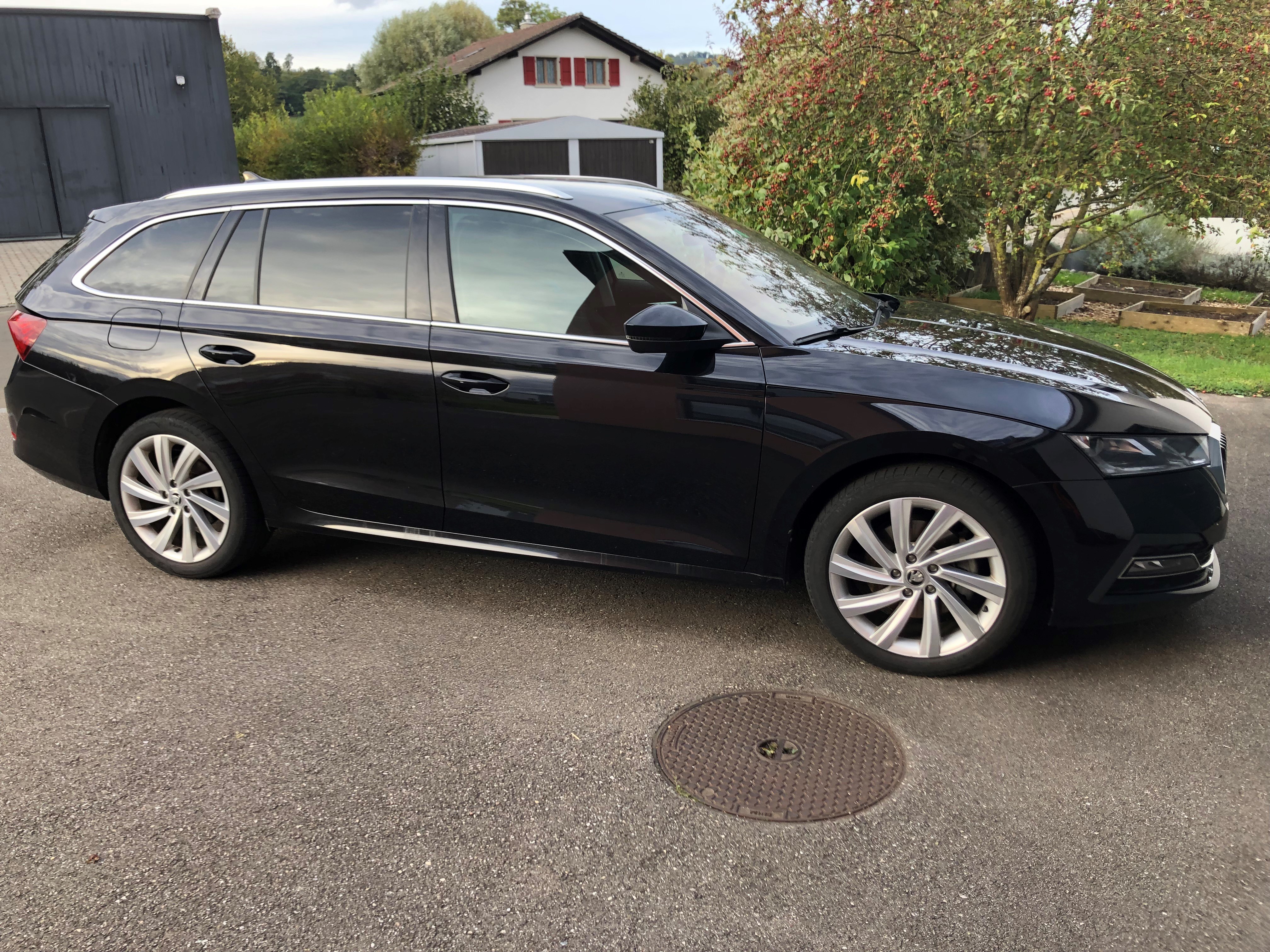 SKODA Octavia Combi 1.4 TSI PHEV DSG Style