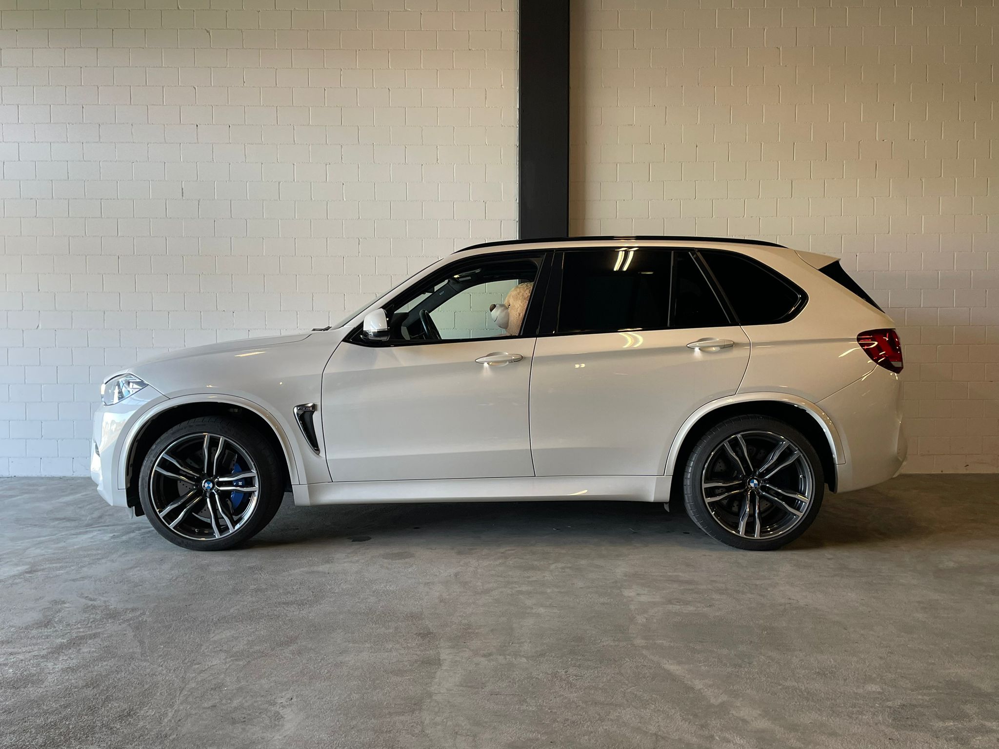 BMW X5M Steptronic Traumausstattung