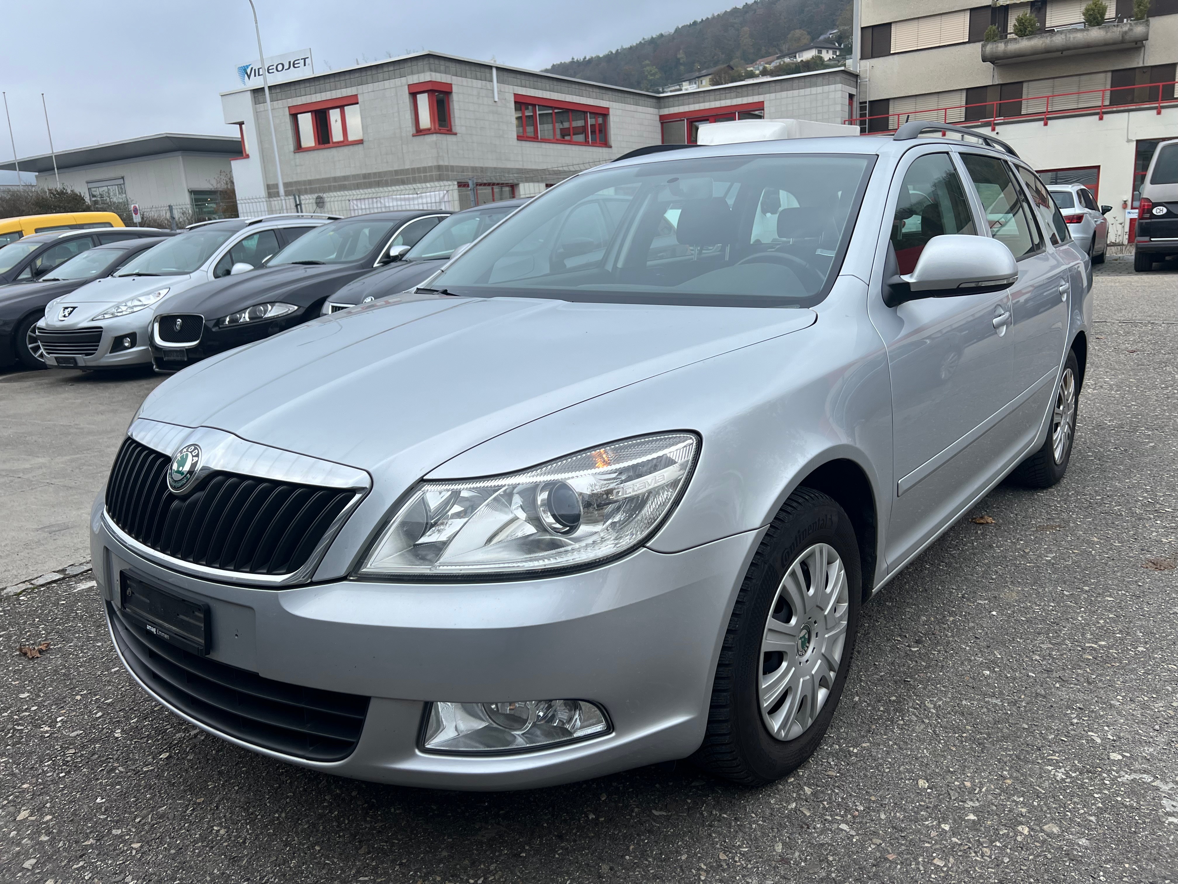 SKODA Octavia Combi 2.0 TDI Elegance DSG