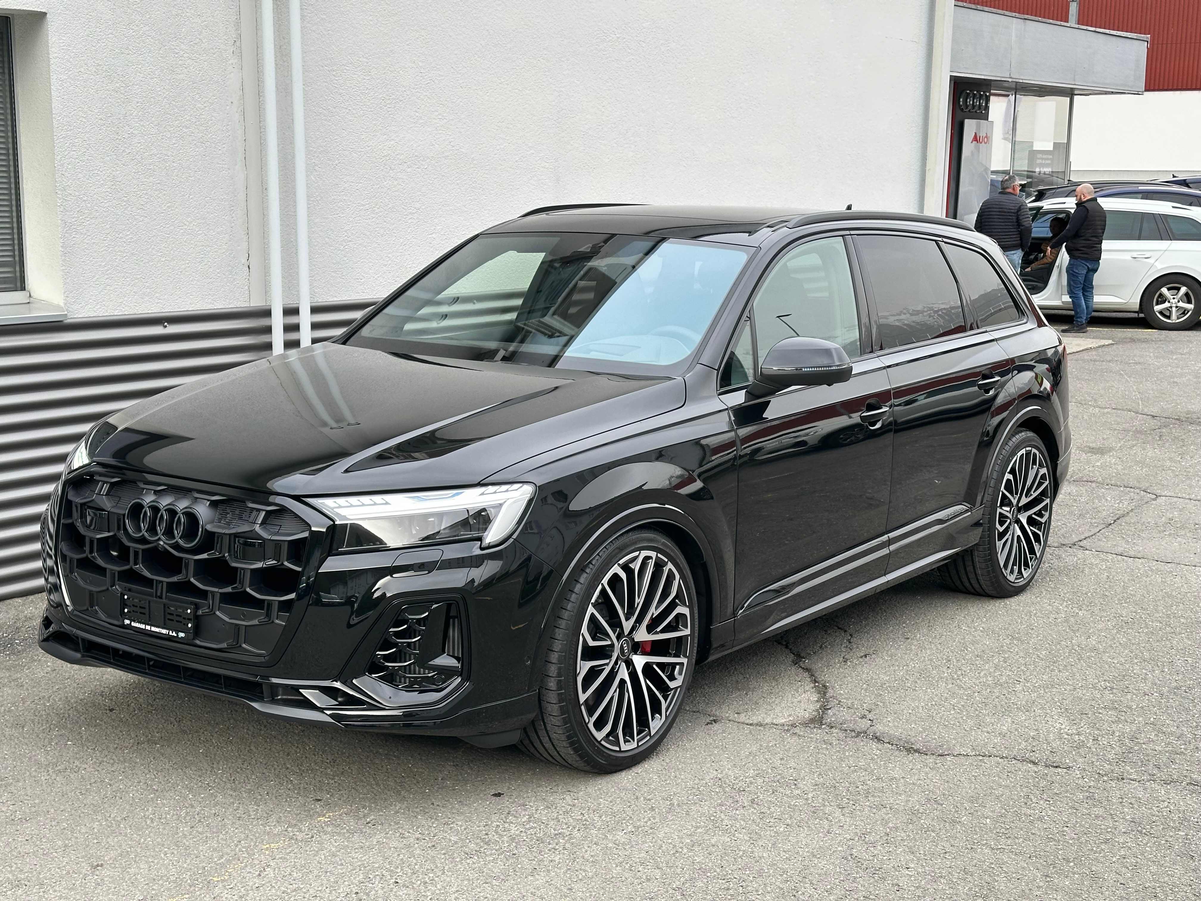 AUDI SQ7 TFSI quattro tiptronic