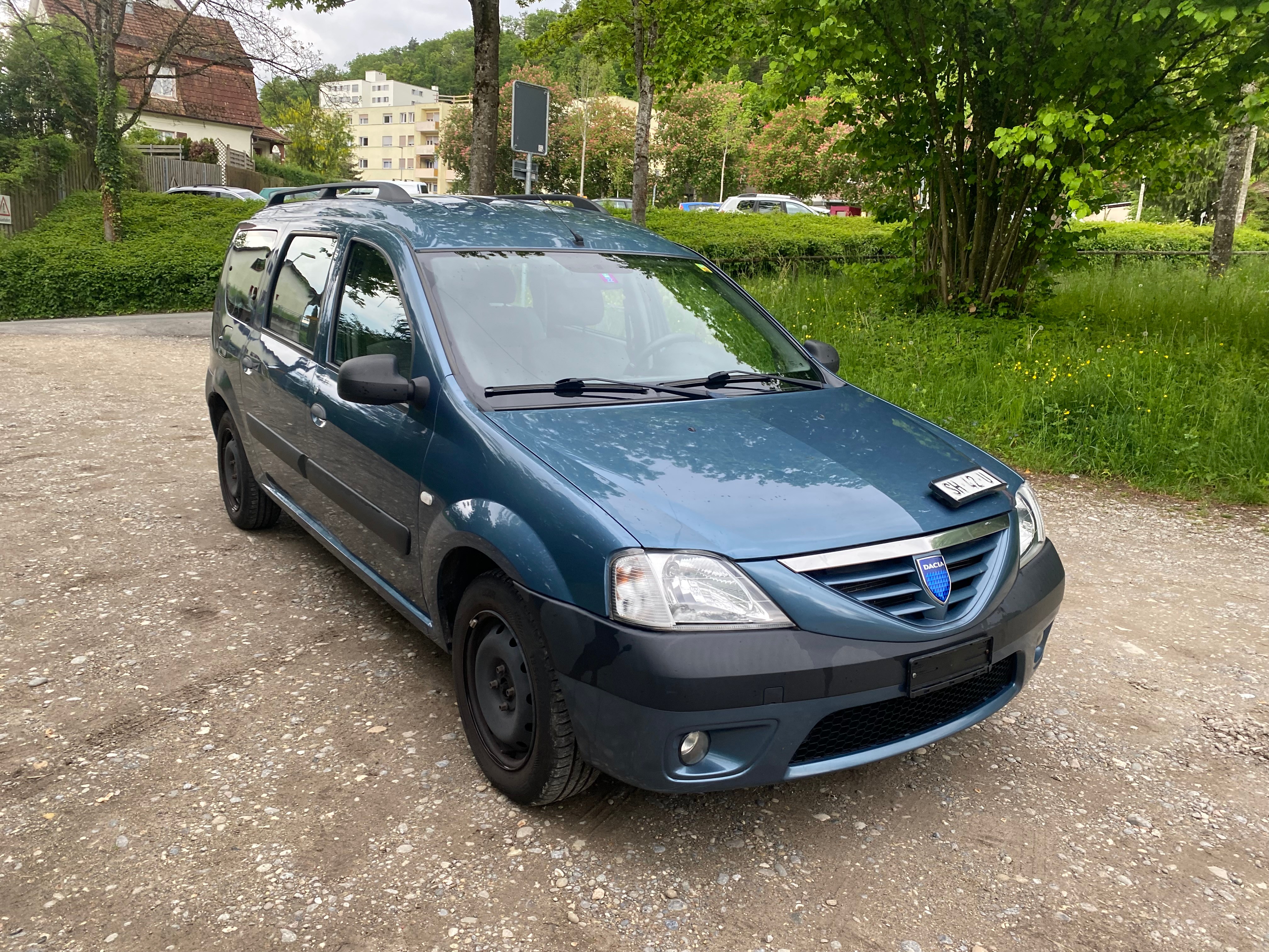 DACIA Logan 1.6 16V Lauréate