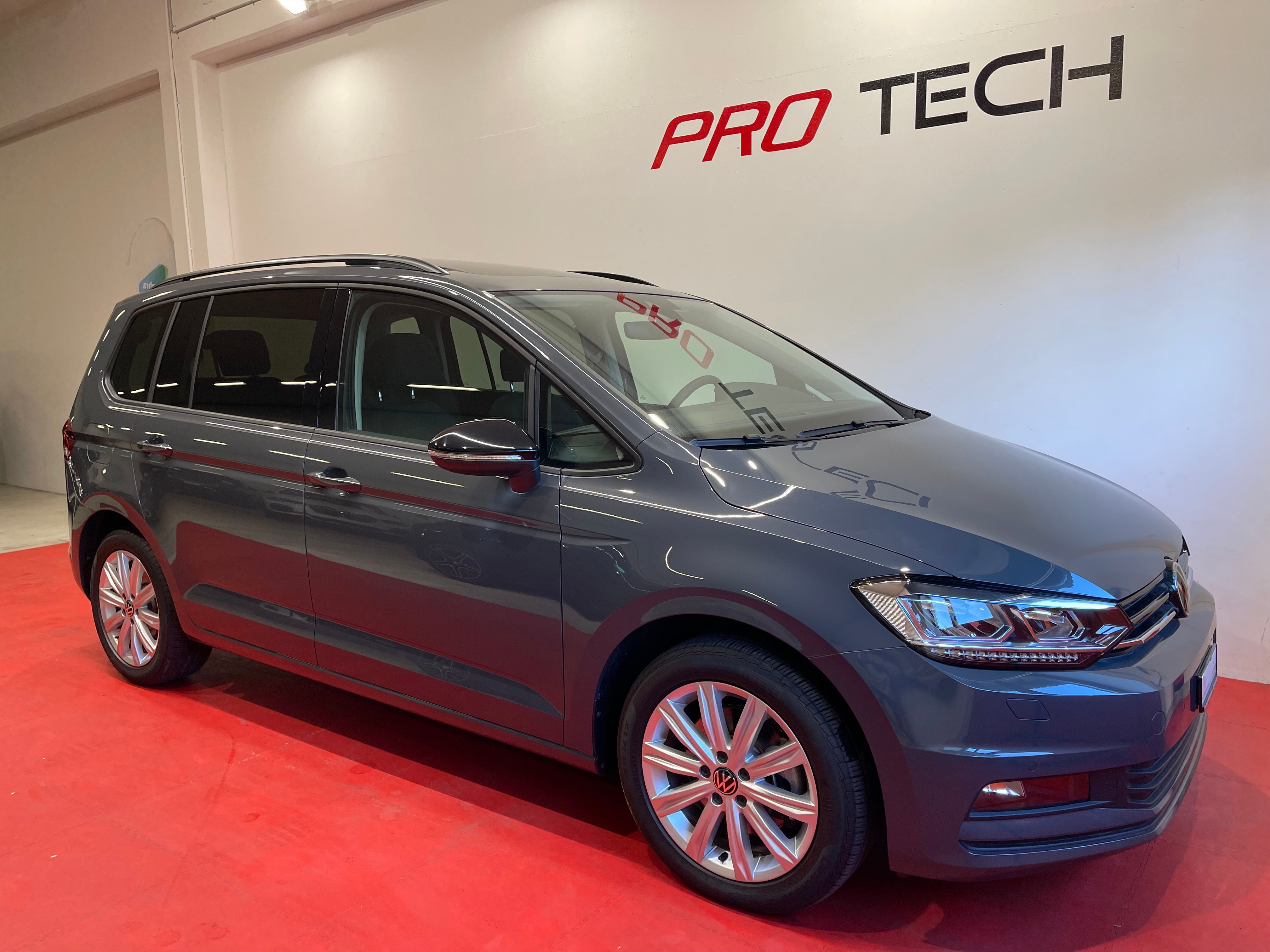 VW Touran 2.0 TDI BlueMotion Highline DSG *7PLATZ*