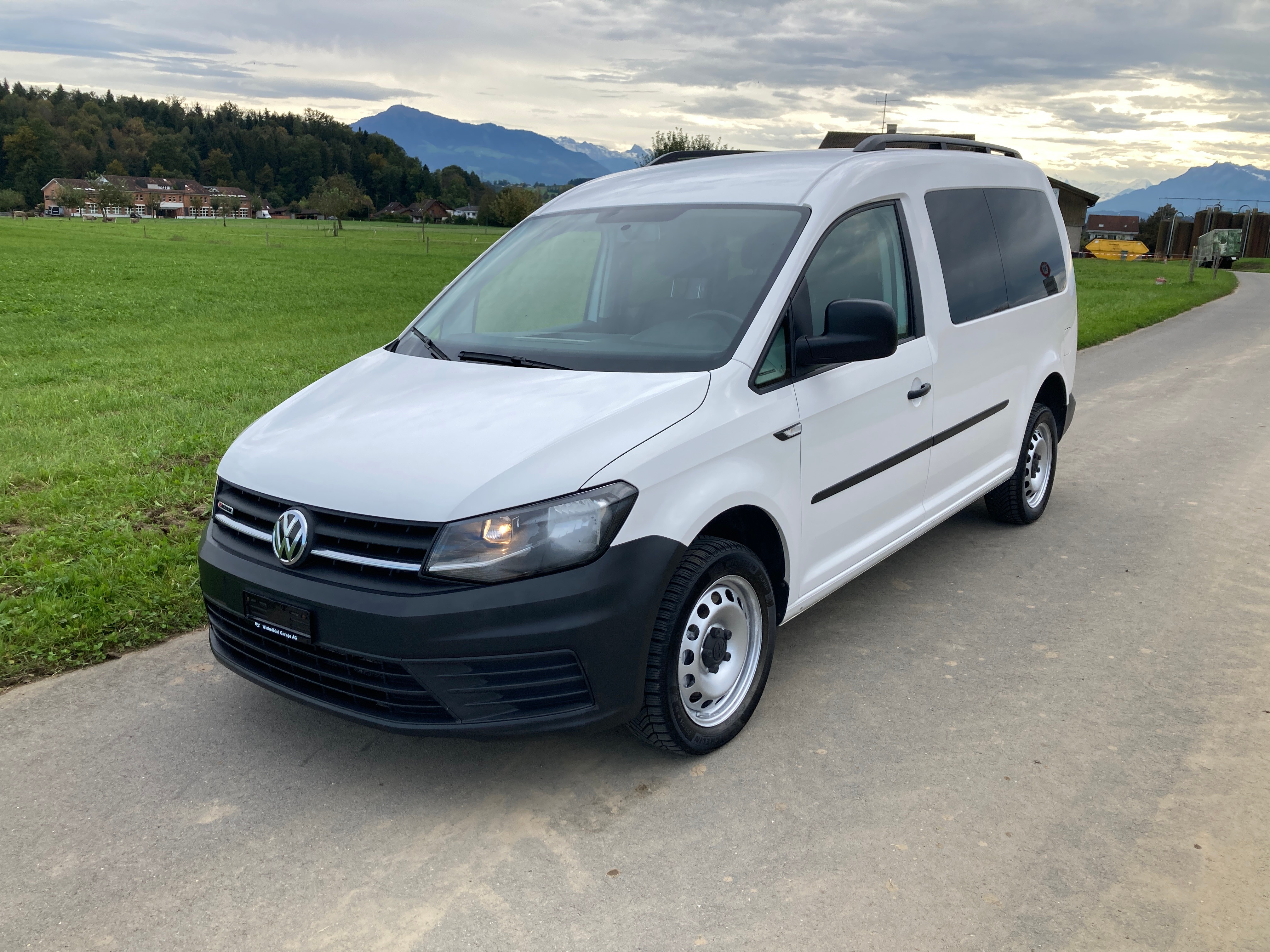 VW Caddy Maxi 2.0 TDI Liberty 4Motion mit Anhängerkupplung