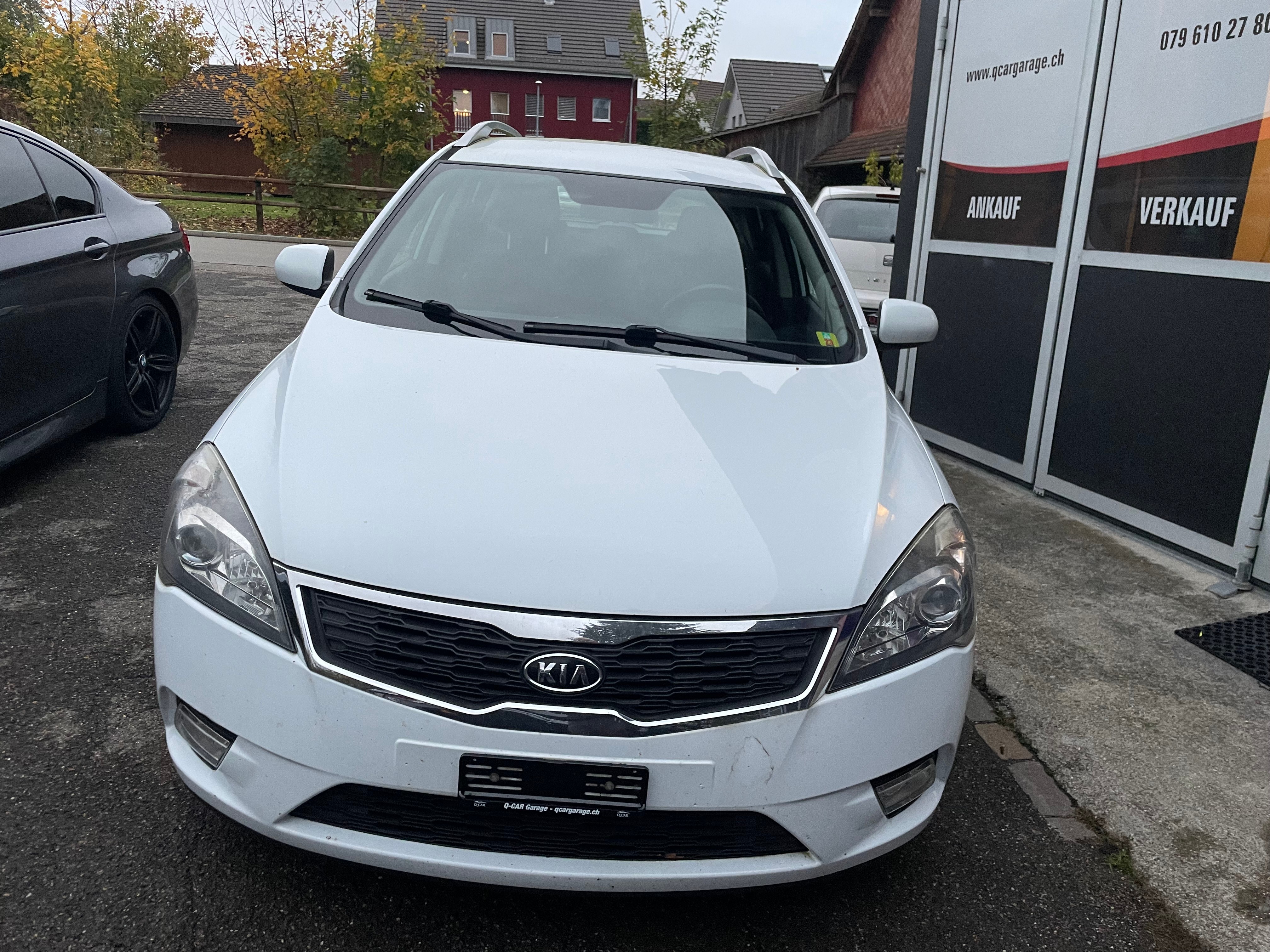 KIA Ceed Sporty Wagon 1.6 16V Style Automatic