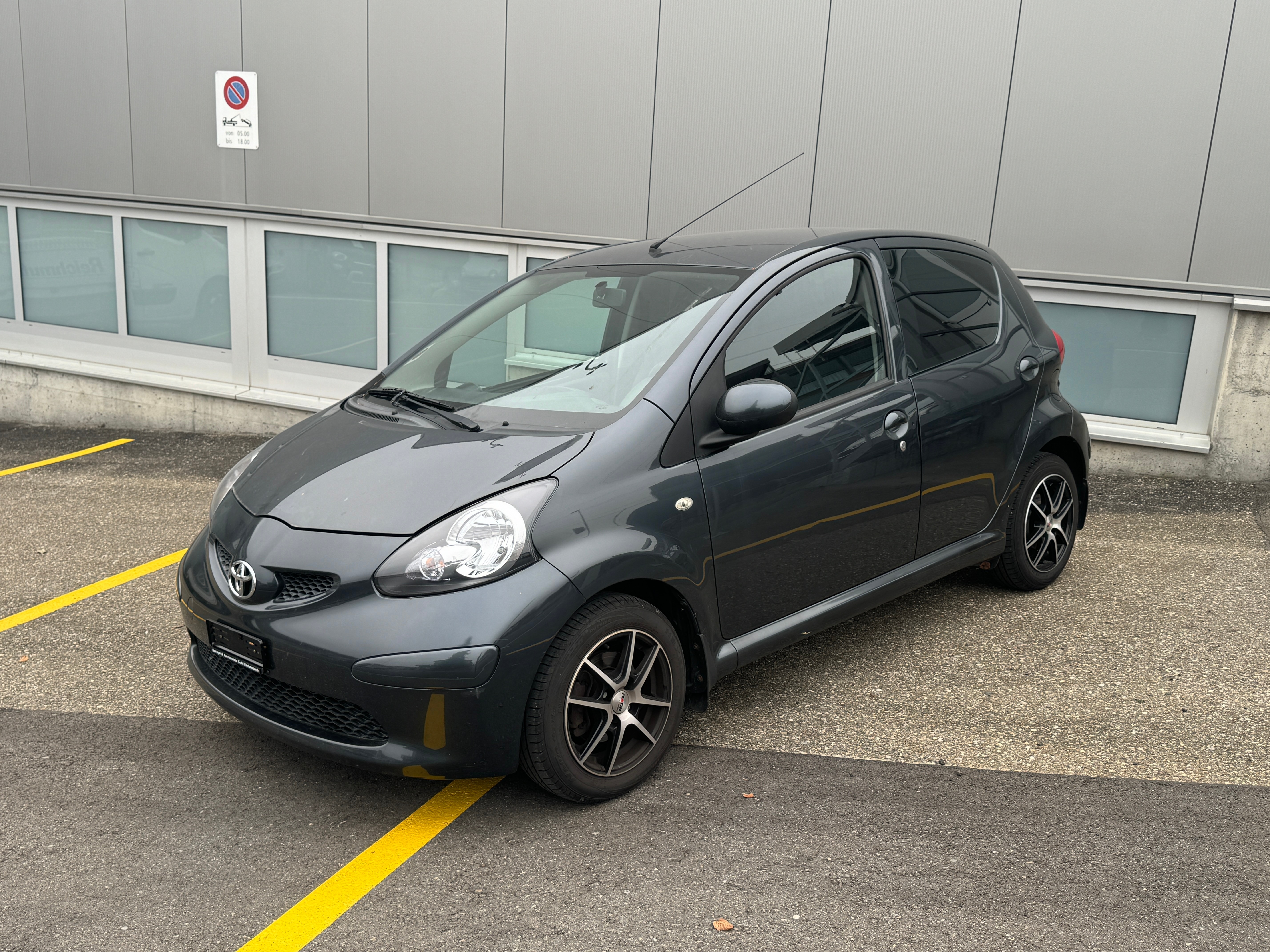 TOYOTA Aygo 1.0 Linea Luna Cool