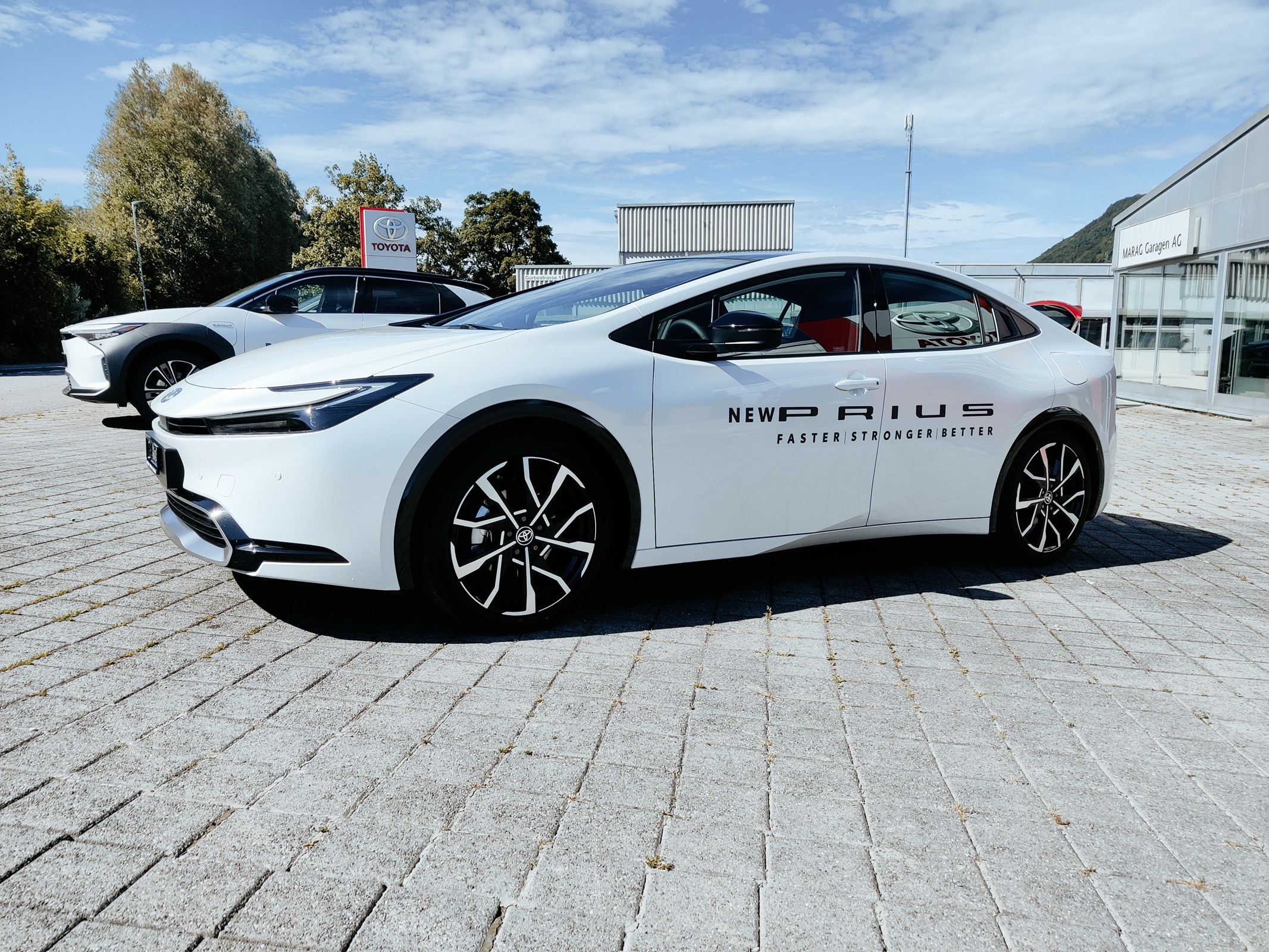 TOYOTA PRIUS 2.0 Plug-in-Hybrid Style