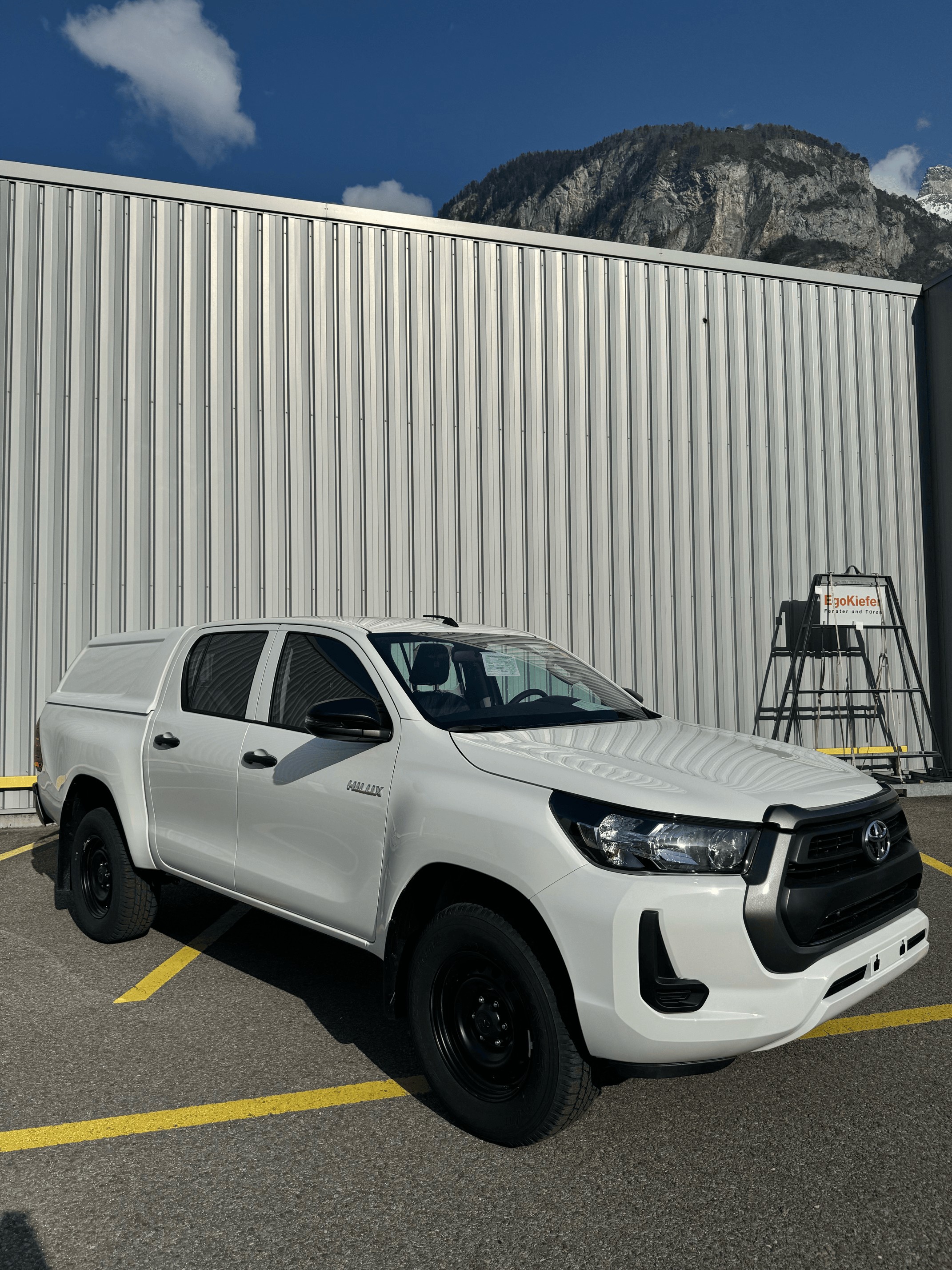 TOYOTA Hilux 2.4D-4D Comfort Double Cab 4x4