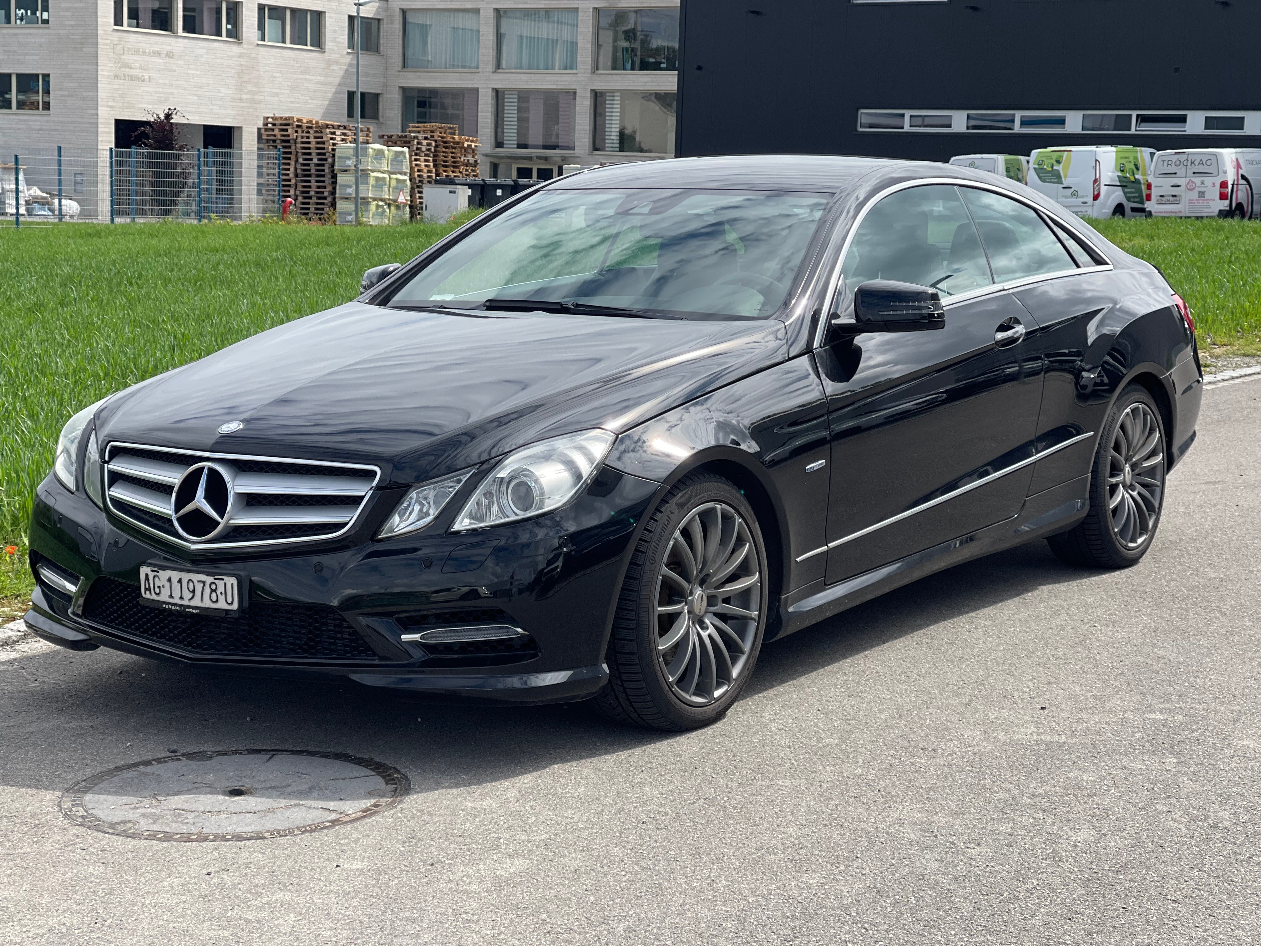 MERCEDES-BENZ E 220 CDI BlueEfficiency Automatic