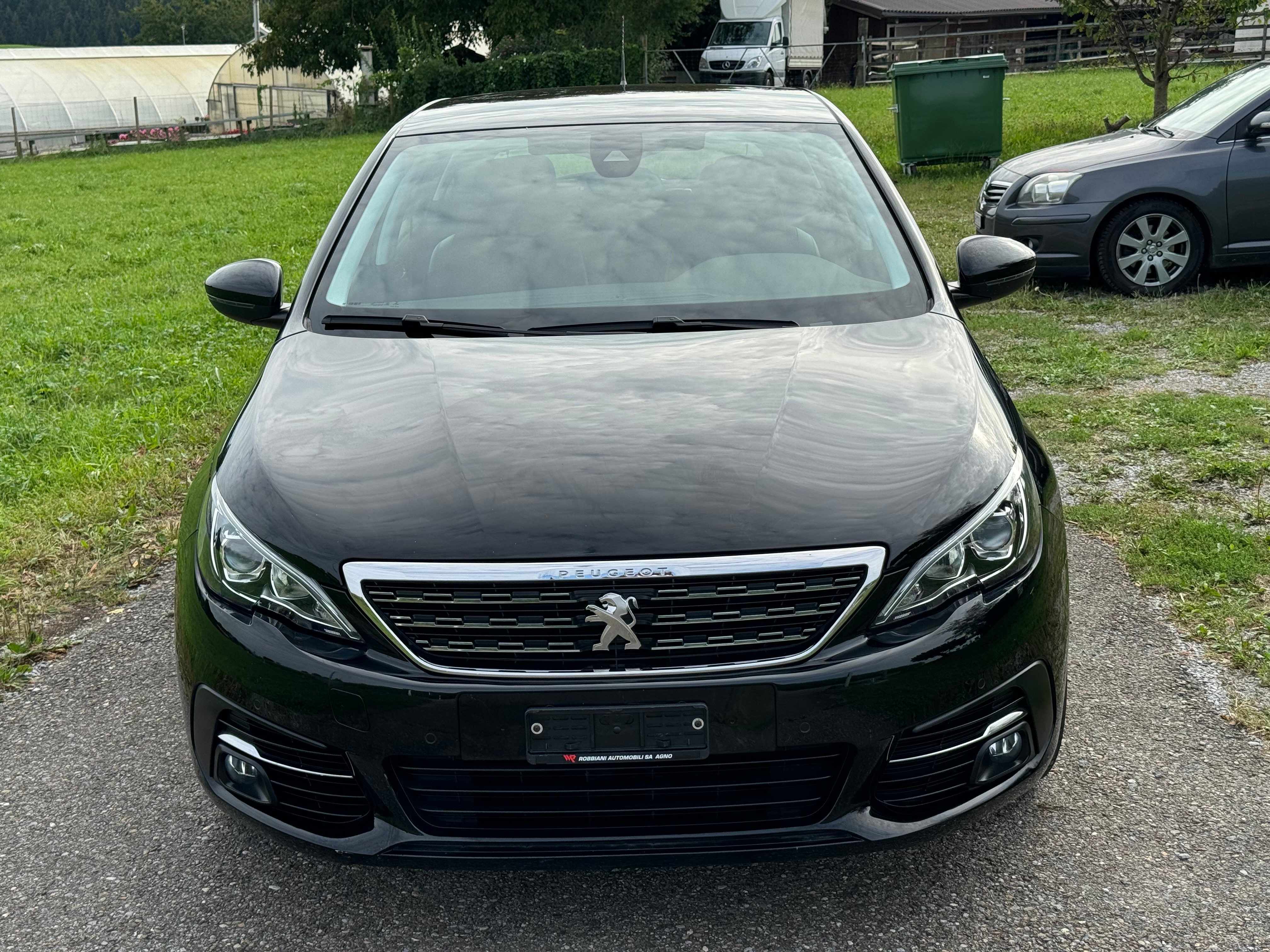 PEUGEOT 308 1.2 Pure Tech Allure