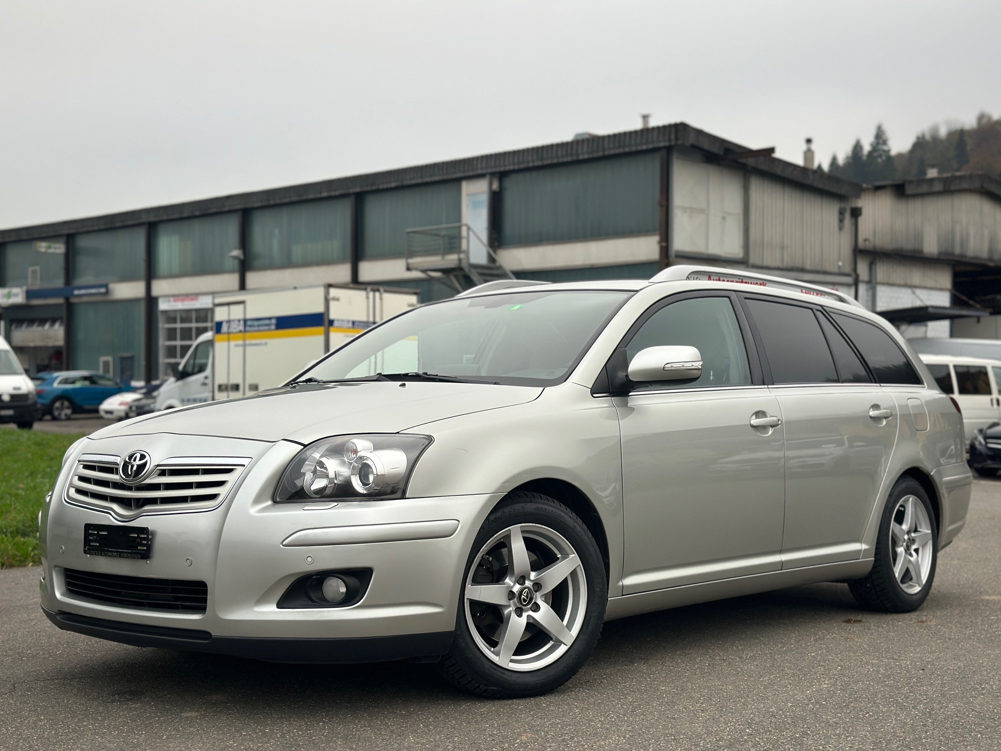 TOYOTA Avensis 2.4 D4 VVT-i Linea Sol Sportswagon T-Step5