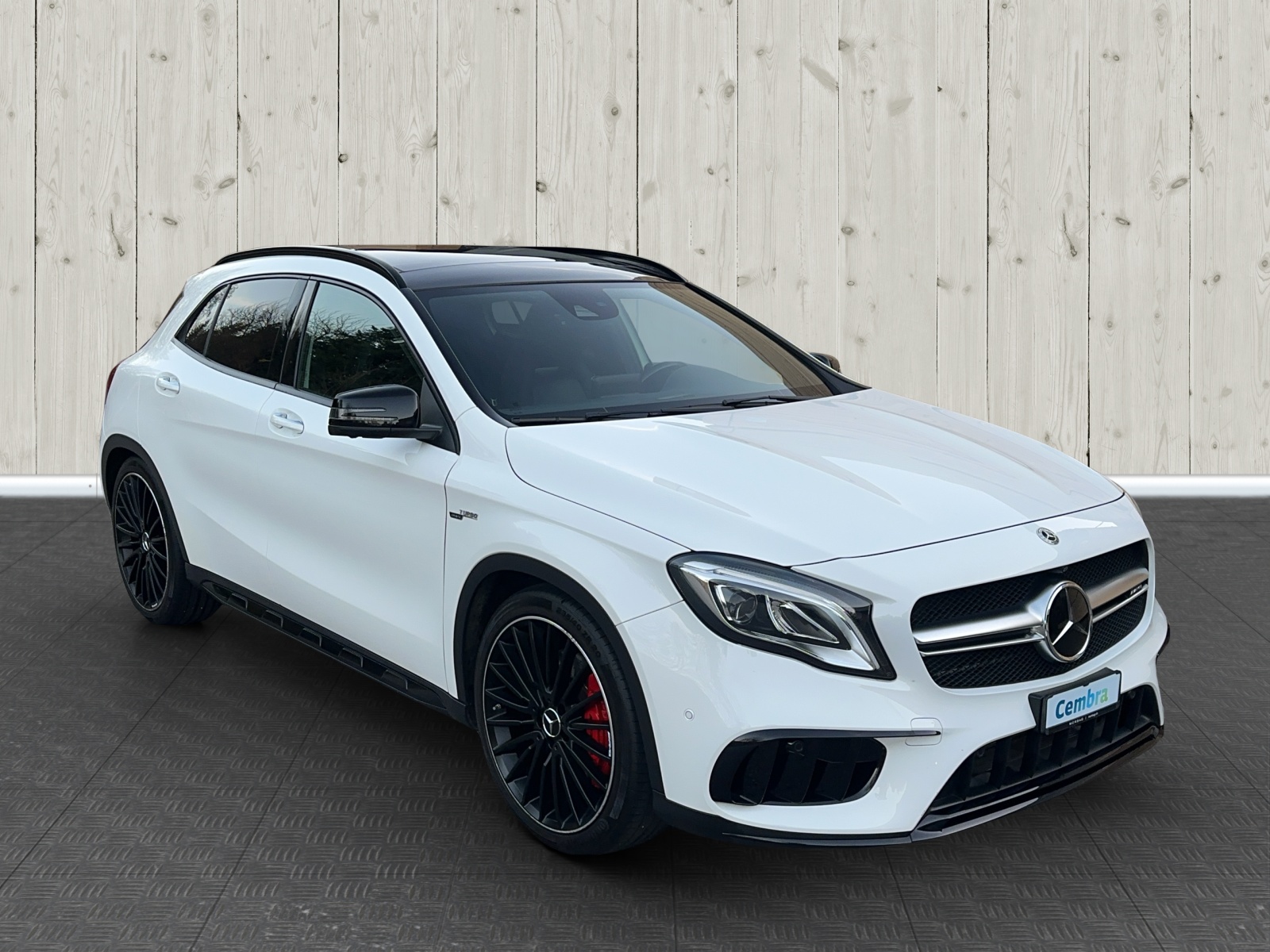 MERCEDES-BENZ GLA 45 AMG Night Edition 4Matic 7G-DCT