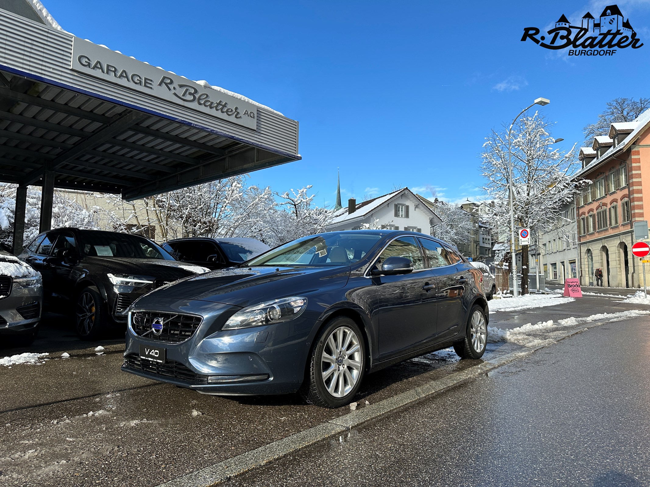 VOLVO V40 T4 Summum Powershift