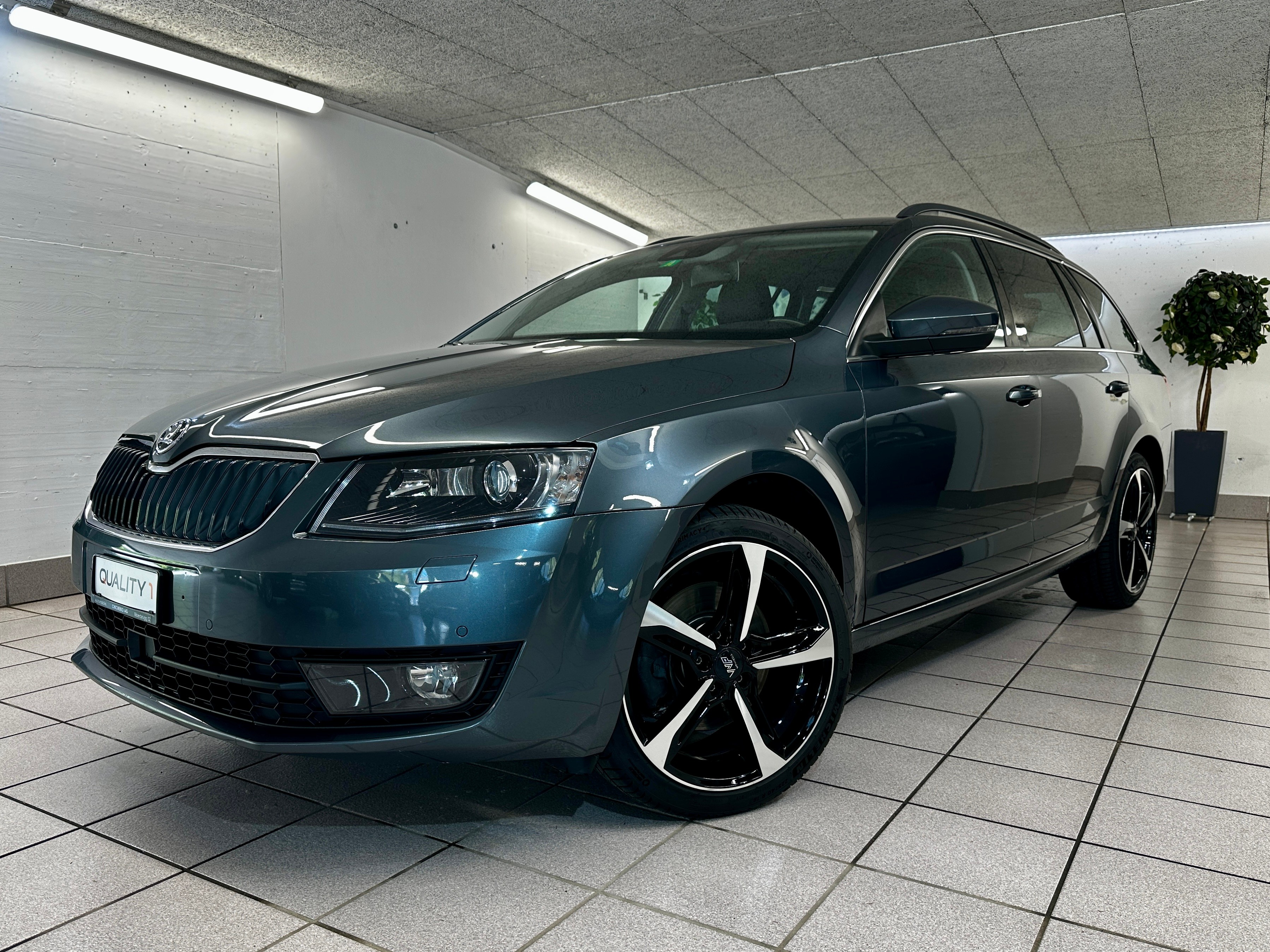 SKODA Octavia Combi 1.8 TSI Style 4x4 DSG