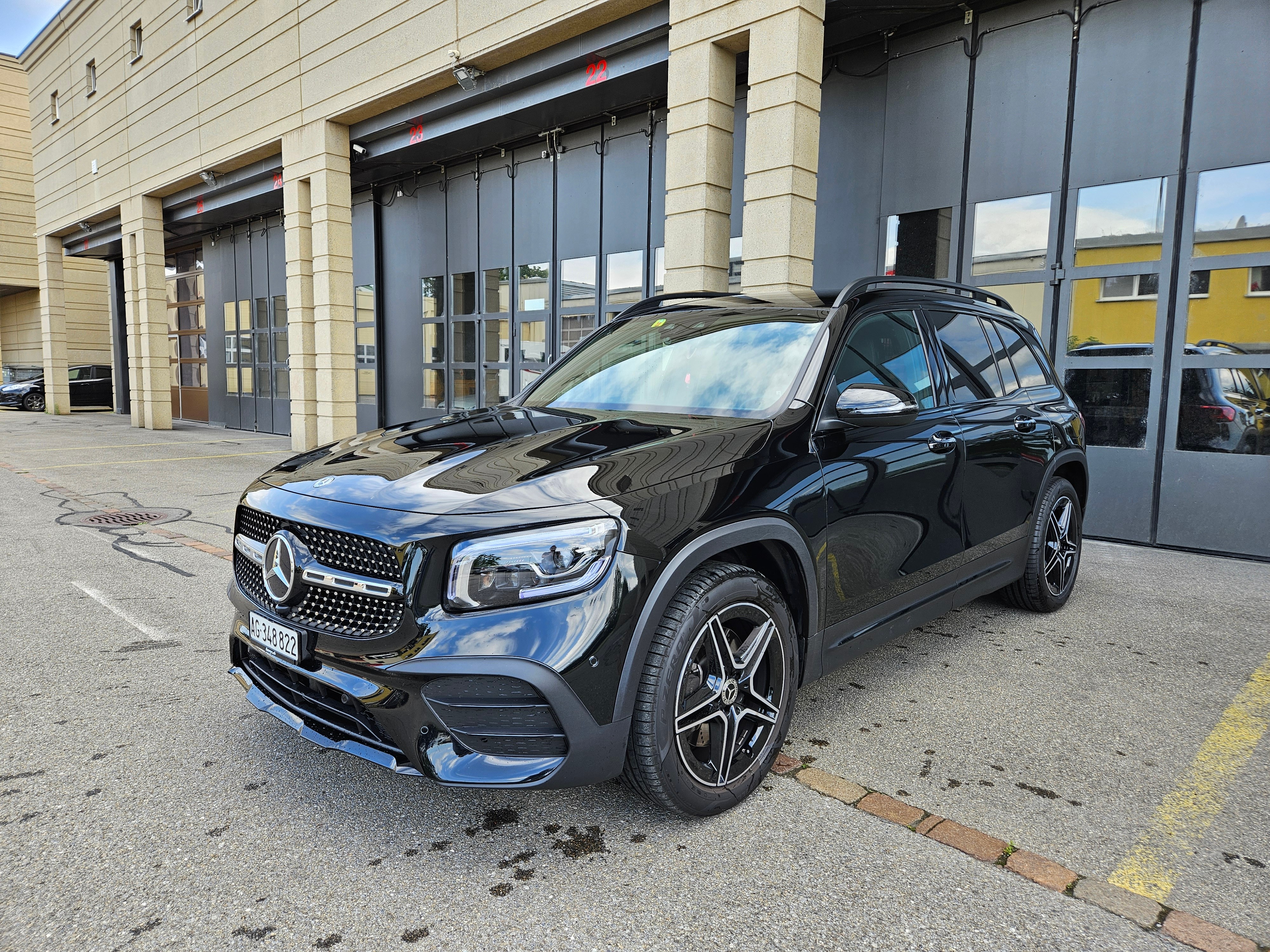 MERCEDES-BENZ GLB 250 4Matic AMG Line 8G-Tronic