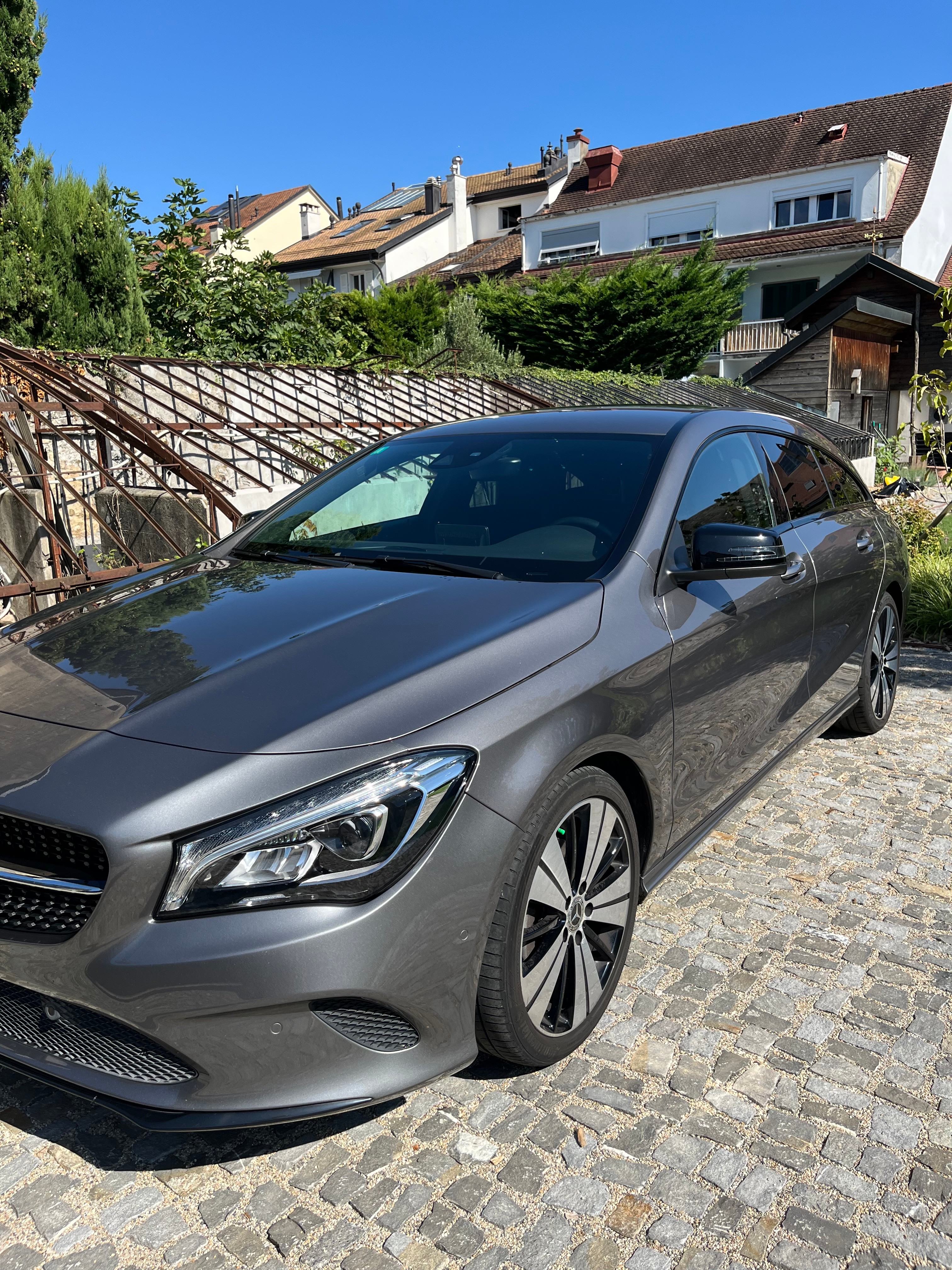 MERCEDES-BENZ CLA Shooting Brake 200 d 4Matic 7G-DCT