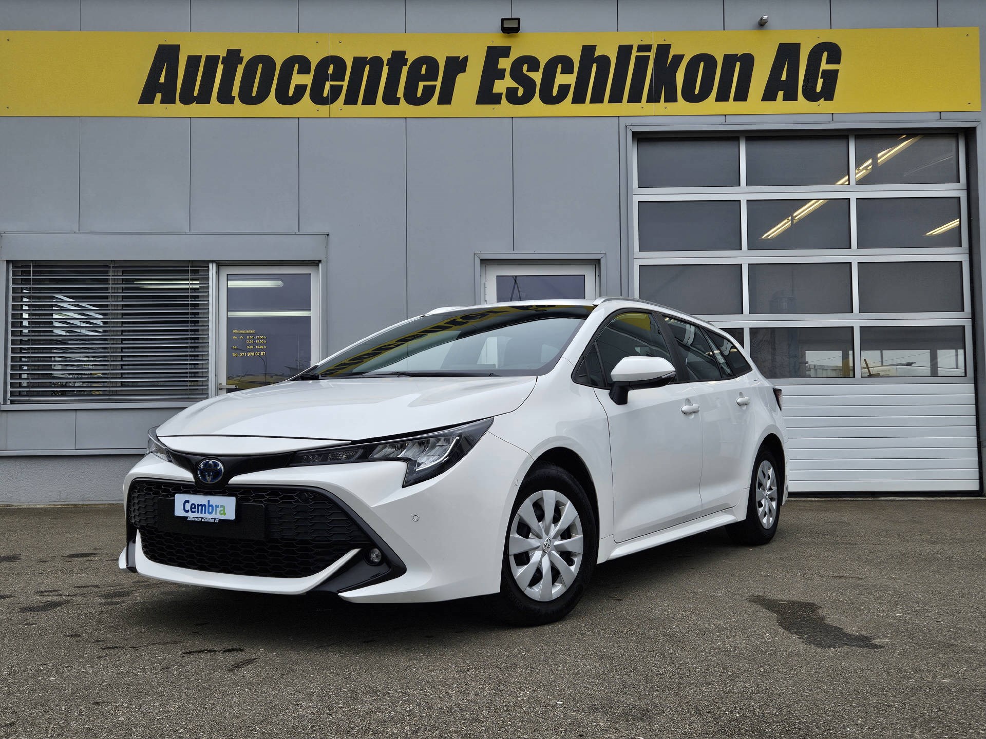 TOYOTA Corolla Touring Sports 1.8 HSD Comfort * Werksgarantie * CH-Fahrzeug * Modell 2022 * Rückfahrkamera