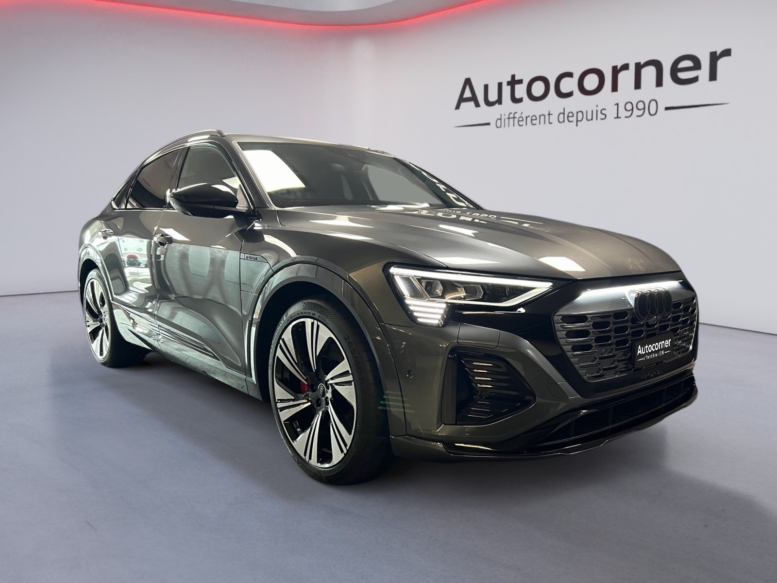 AUDI Q8 Sportback 55 e-tron S line quattro