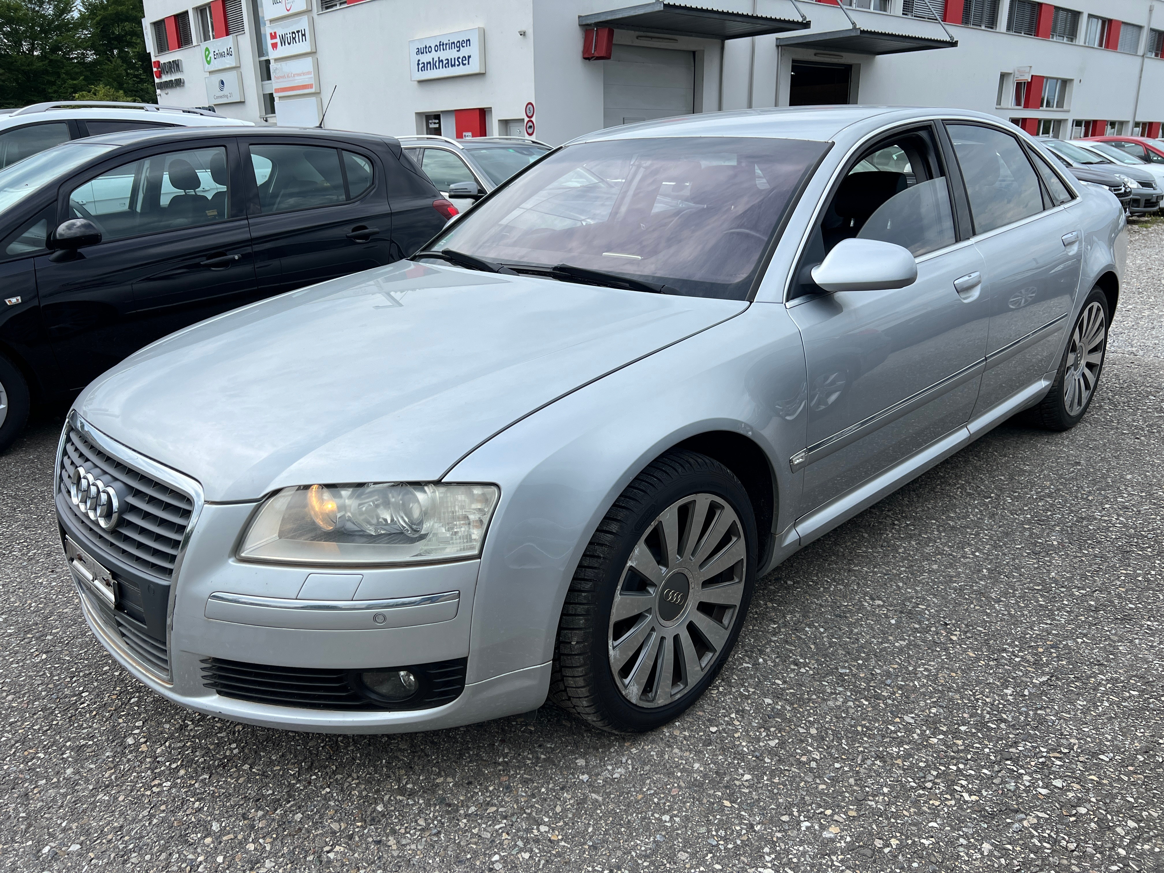 AUDI A8 4.2 FSI quattro tiptronic