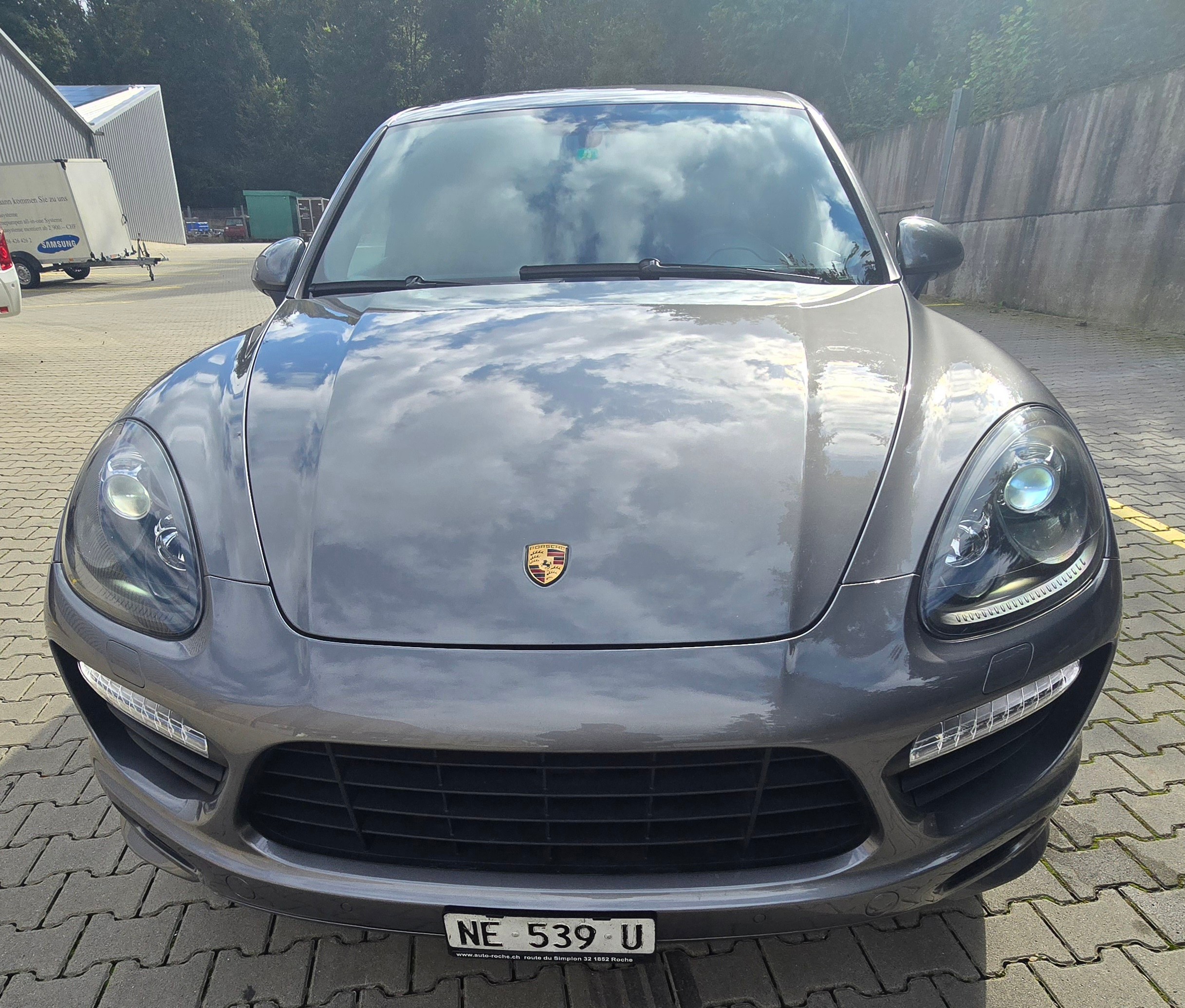 PORSCHE Cayenne GTS