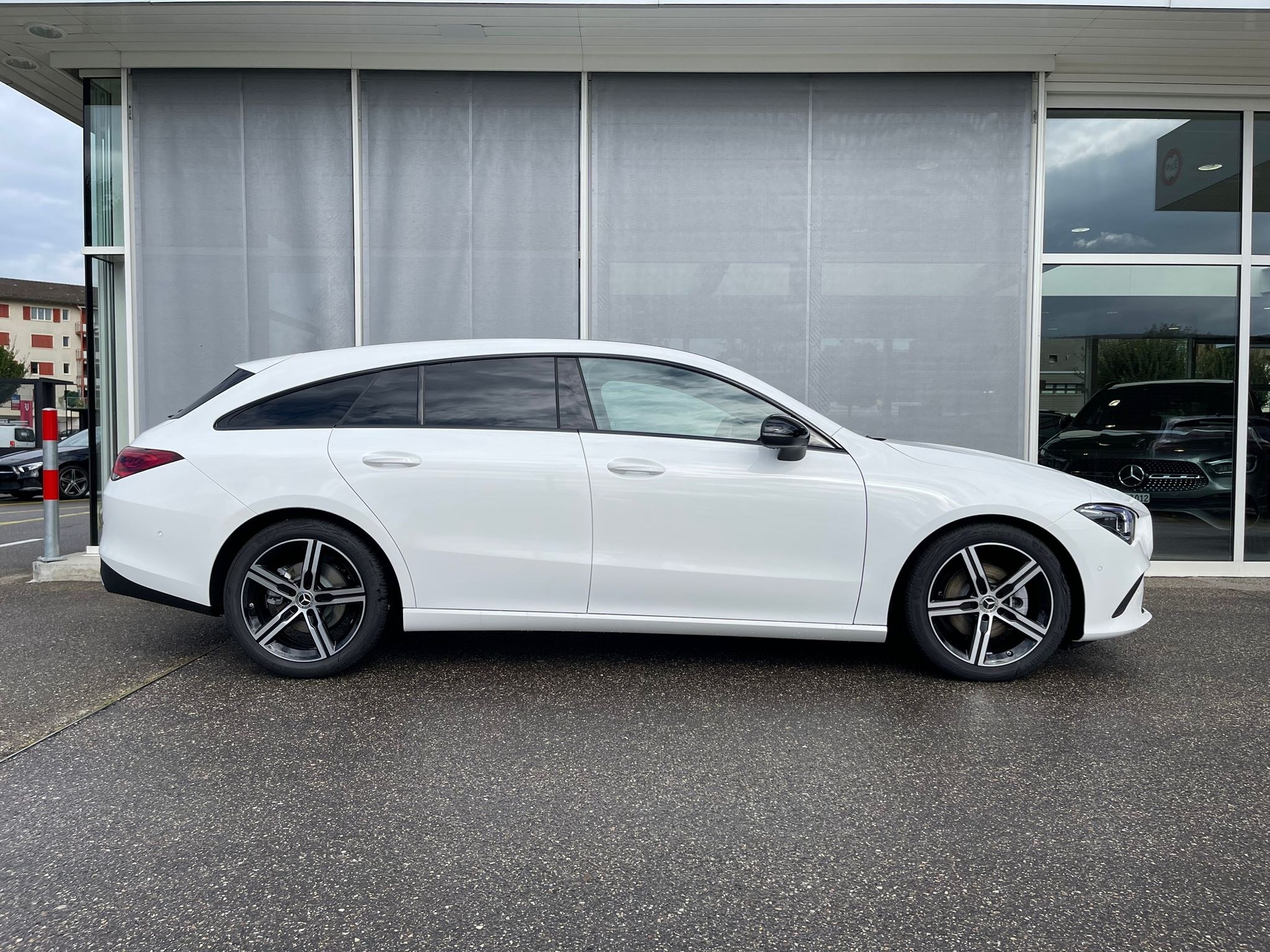 MERCEDES-BENZ CLA Shooting Brake 200 d 4Matic Progressive