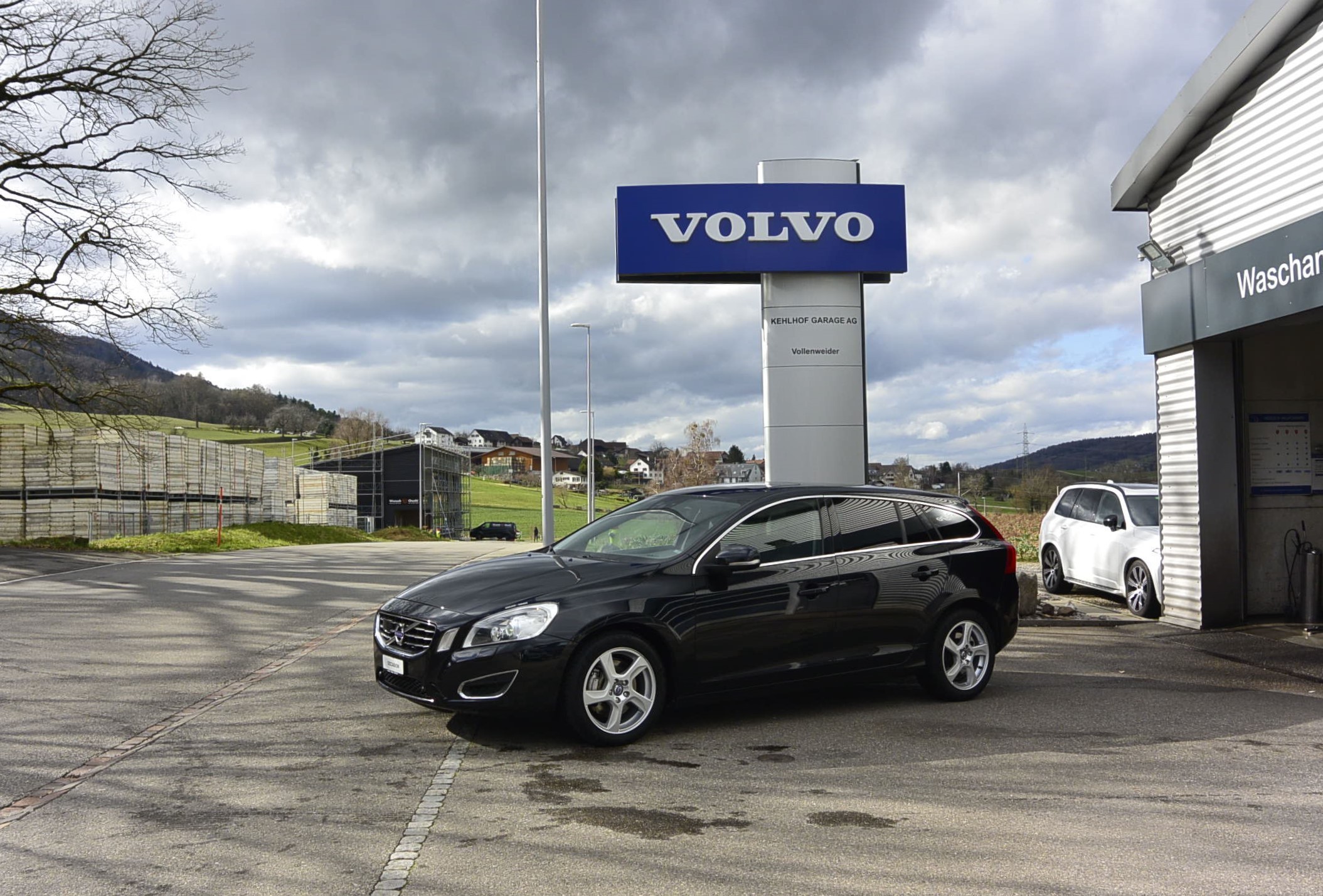 VOLVO V60 T5 Summum