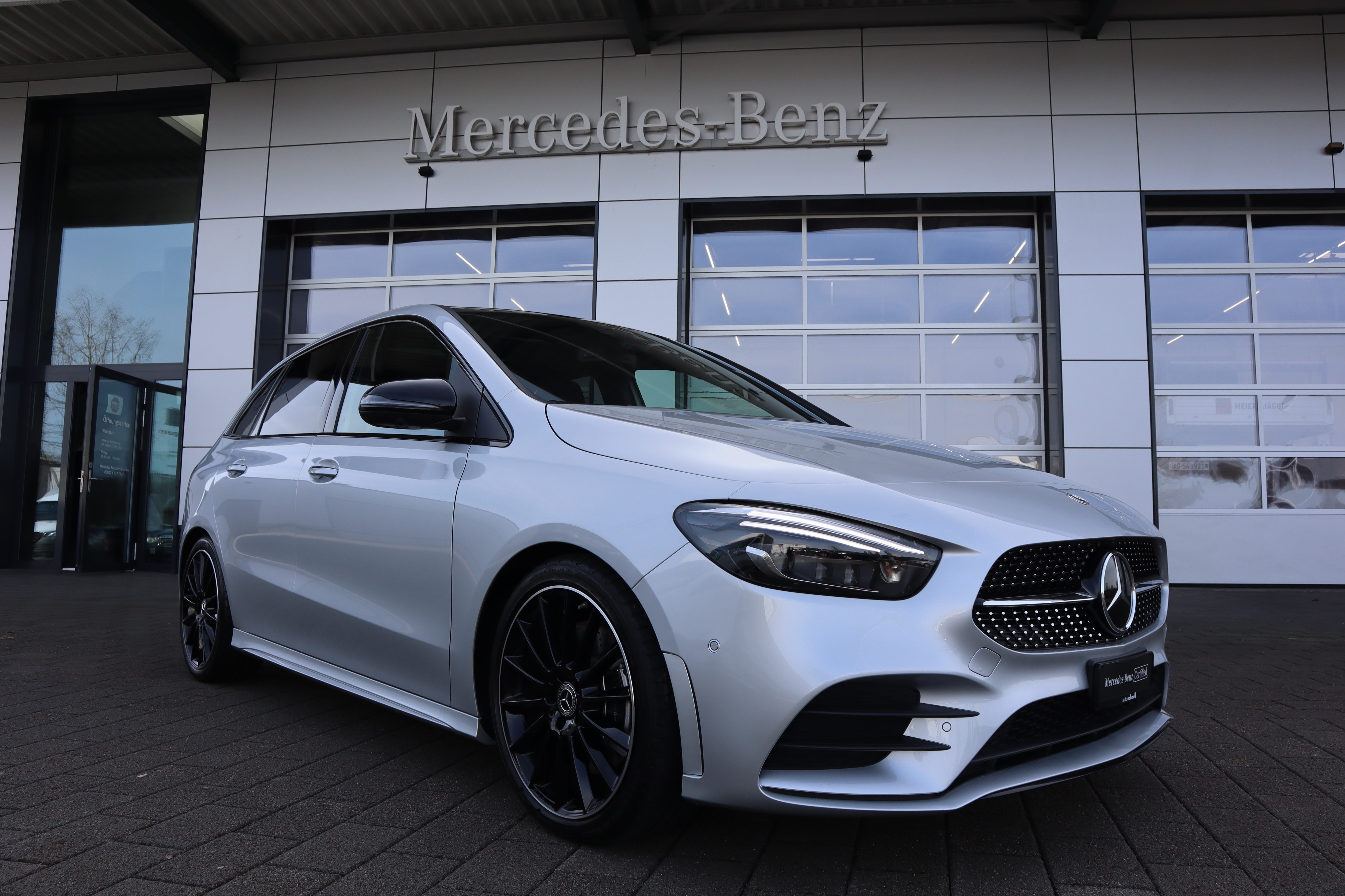 MERCEDES-BENZ B 250 4Matic AMG Line