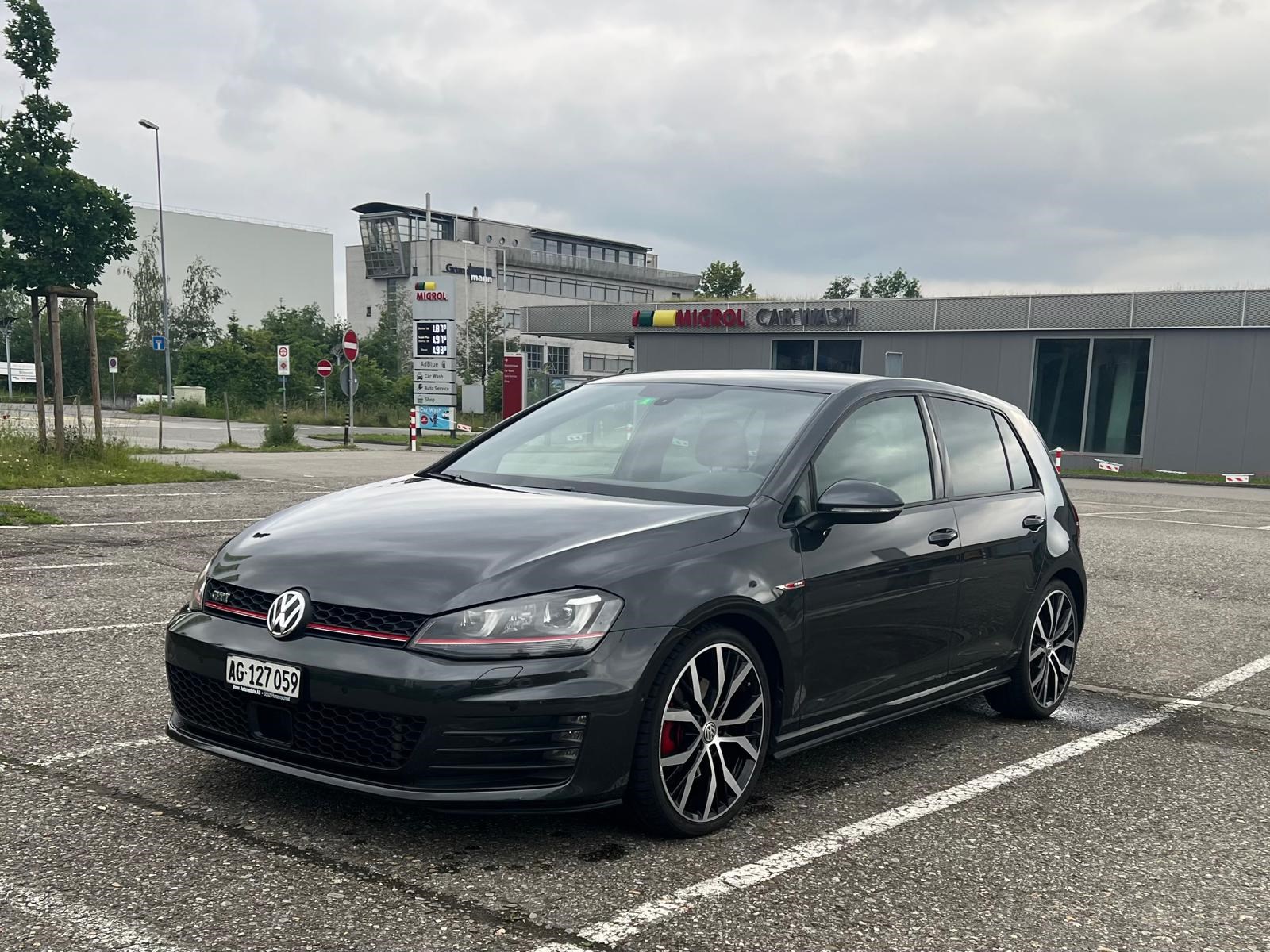 VW Golf 2.0 TSI GTI DSG