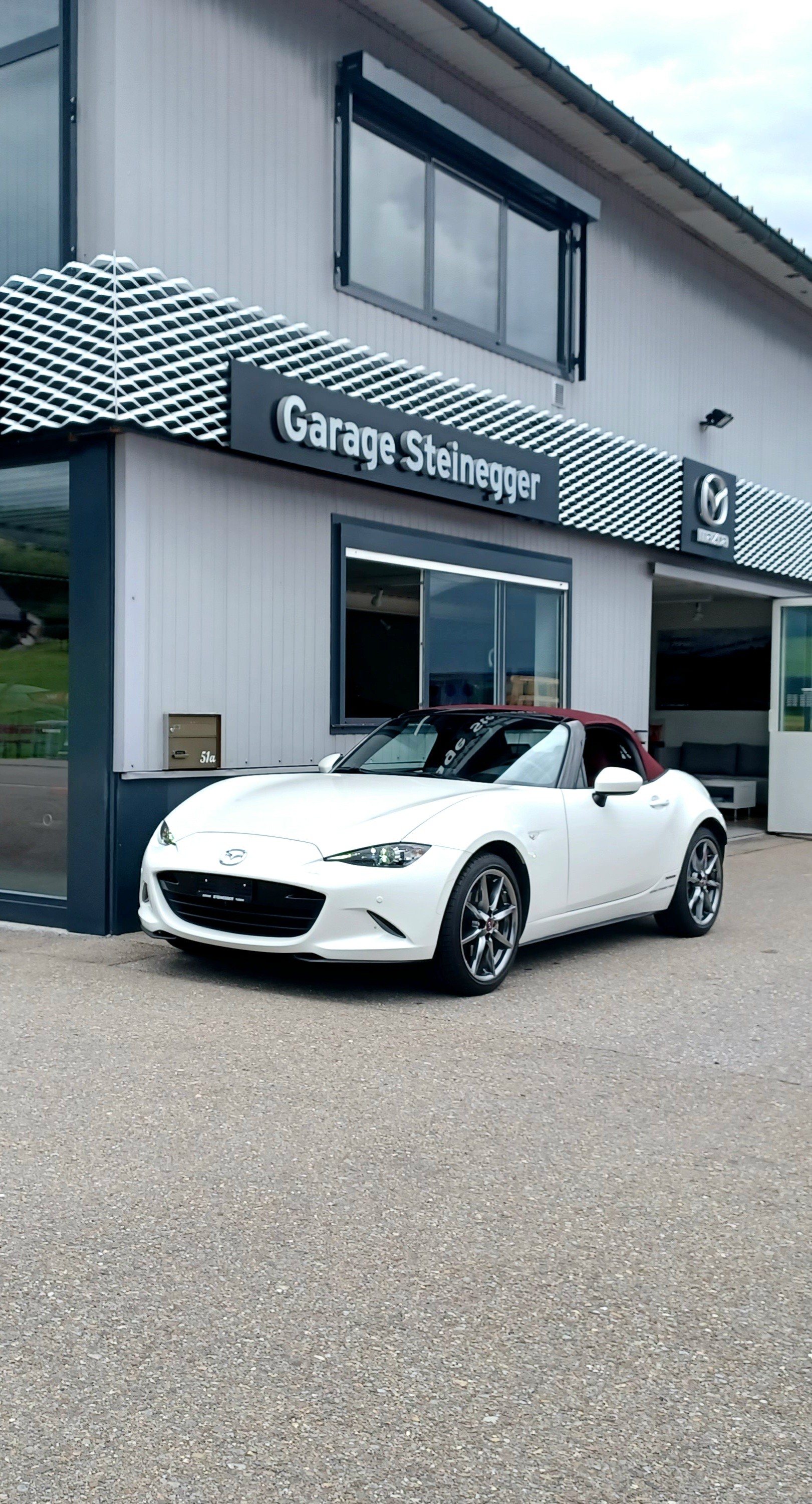 MAZDA MX-5 SKYACTIV-G 184 100TH Anniversary